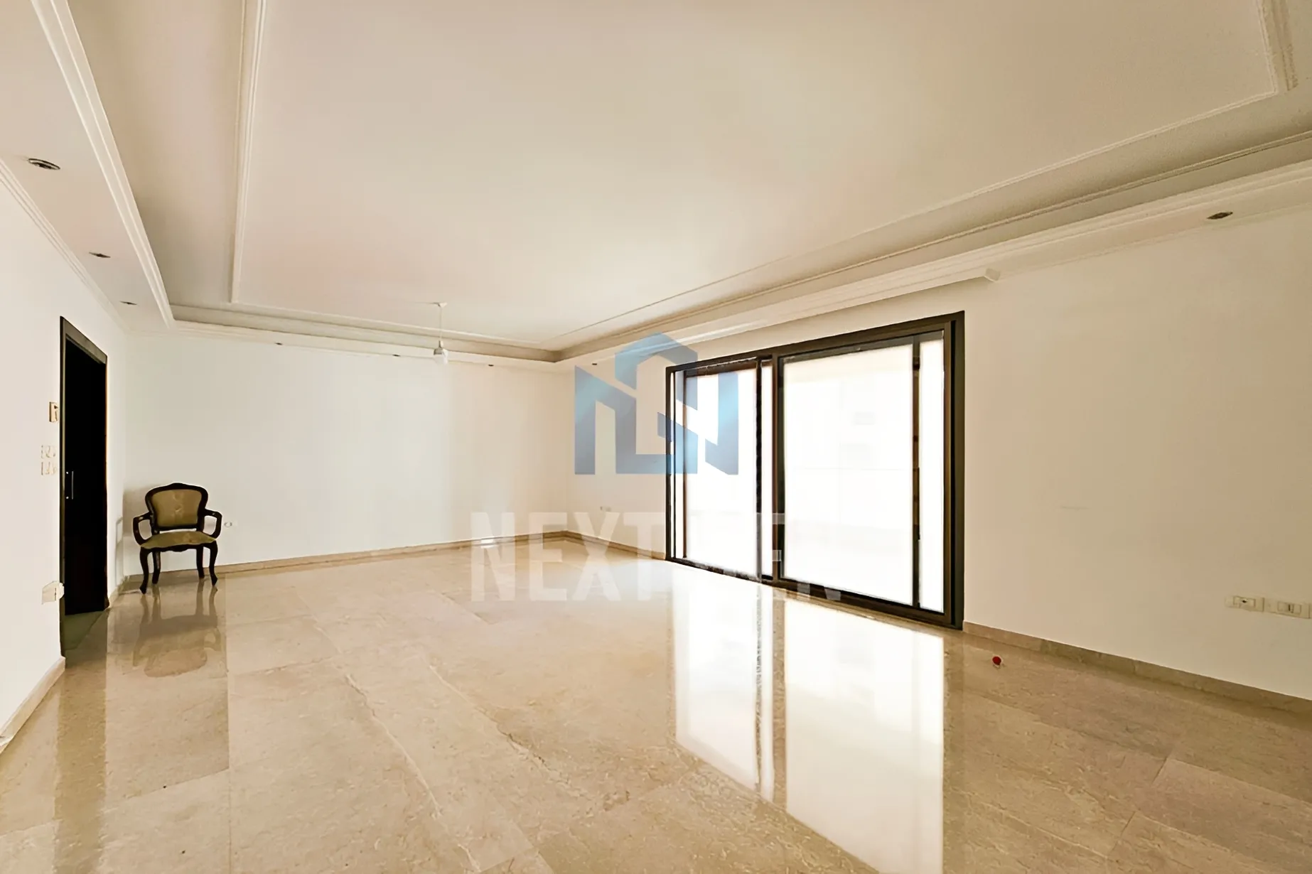 Apartment for rent in Ain Al Mraiseh, Beirut, Lebanon