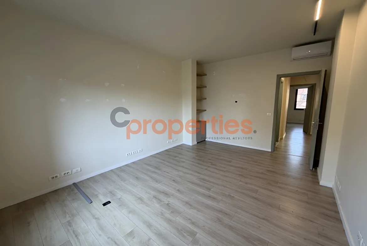 Office for Rent in Saifi Village