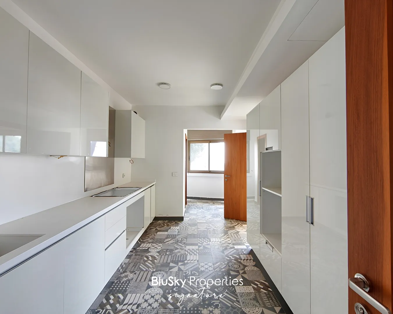 Apartment for sale in Baabdat