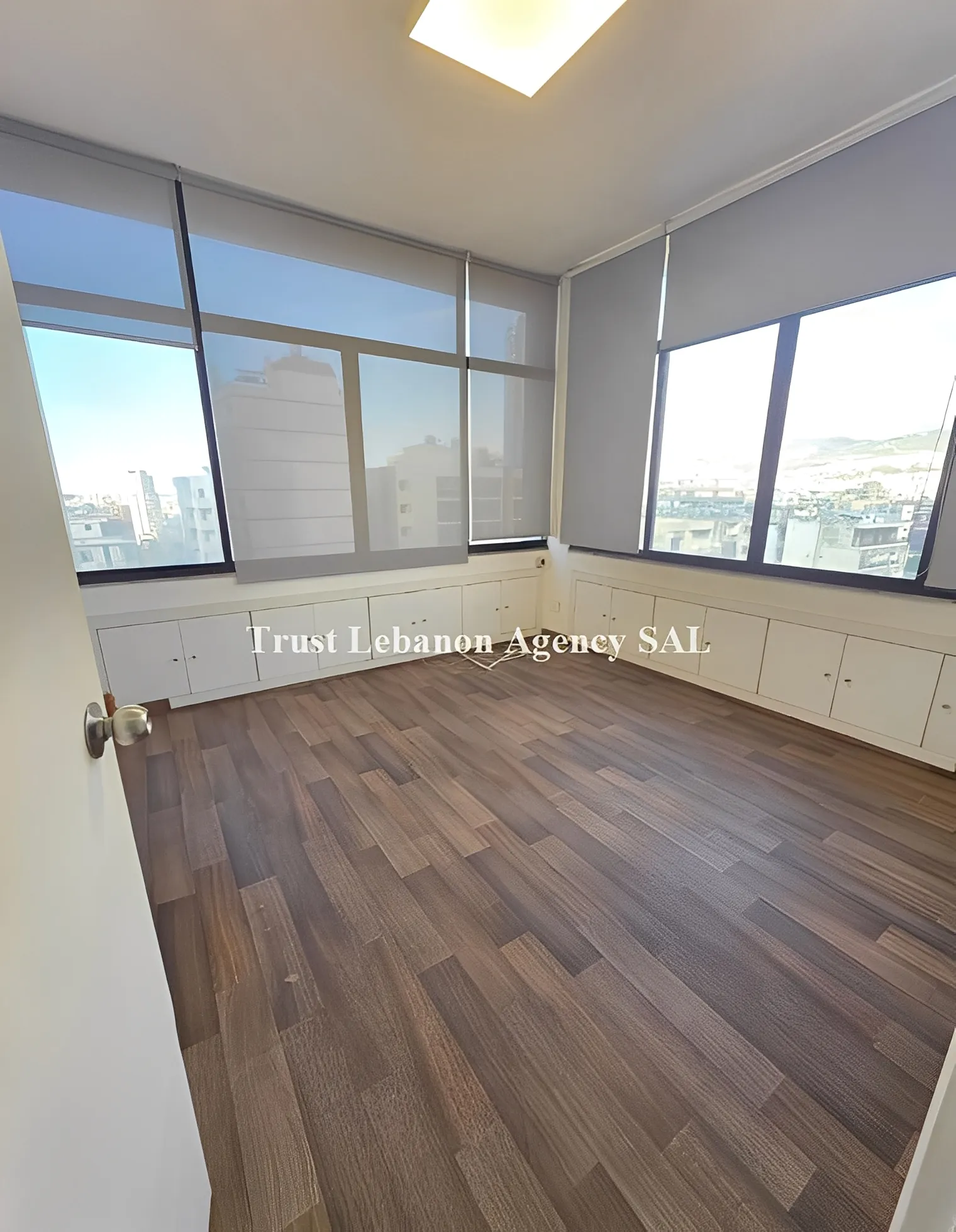 Office For Rent in Metn, Horsh Tabet