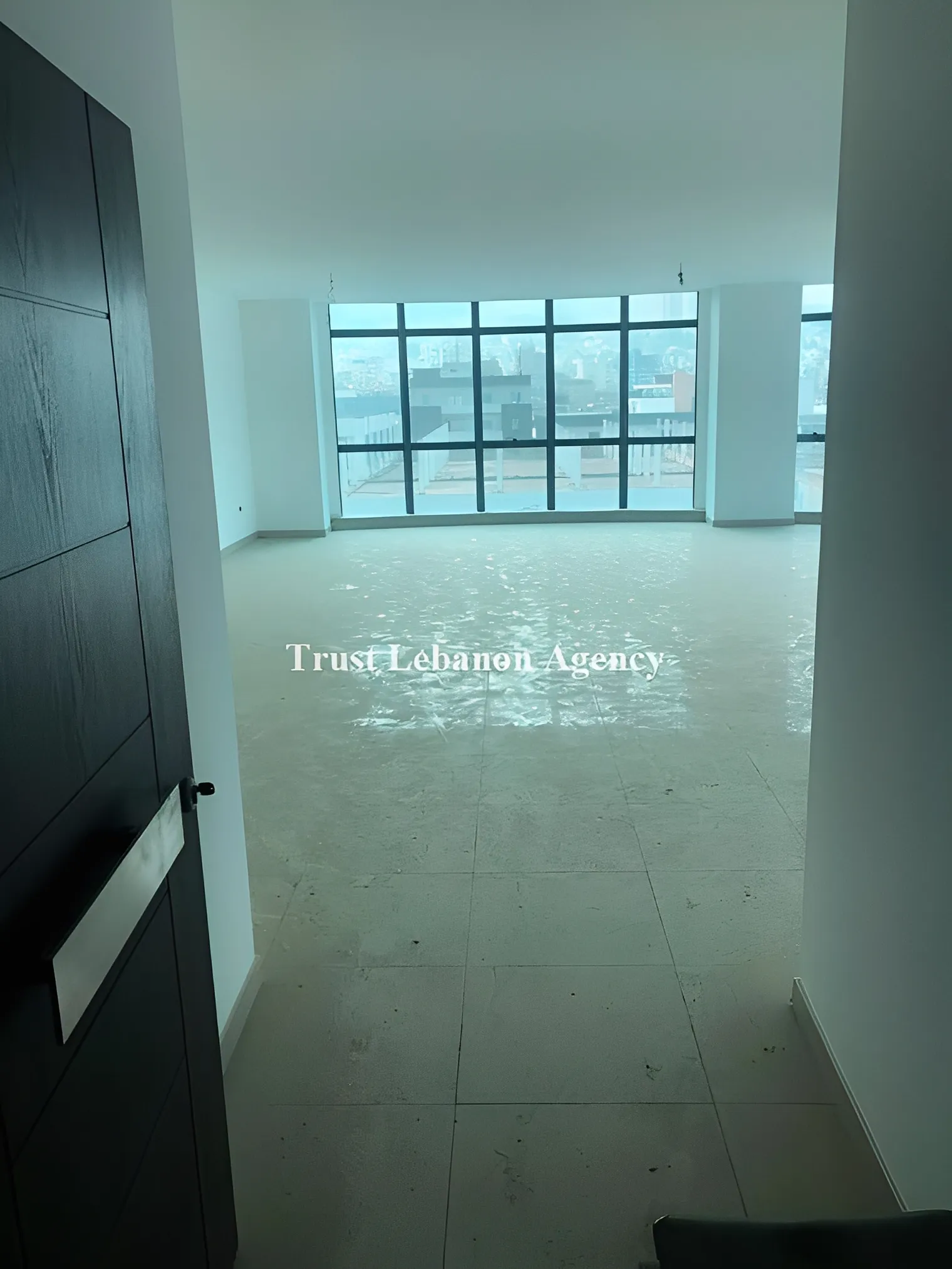 Office for rent in Metn, Sid El Bauchrieh