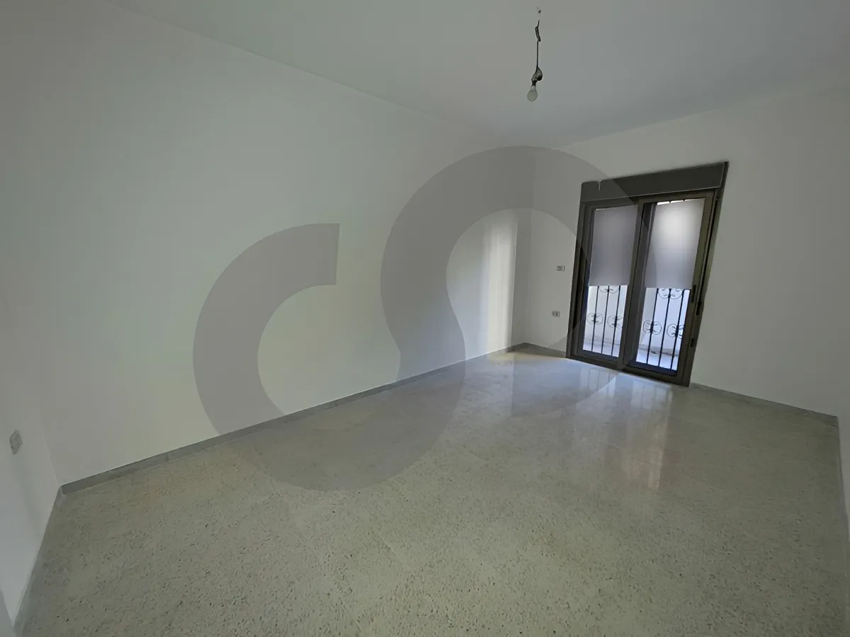 Apartment for Sale in Salim Salam, Bayrut, Lebanon