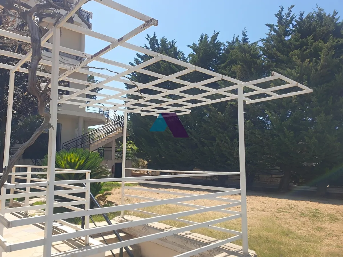 Villa for Sale in Bhamdoun