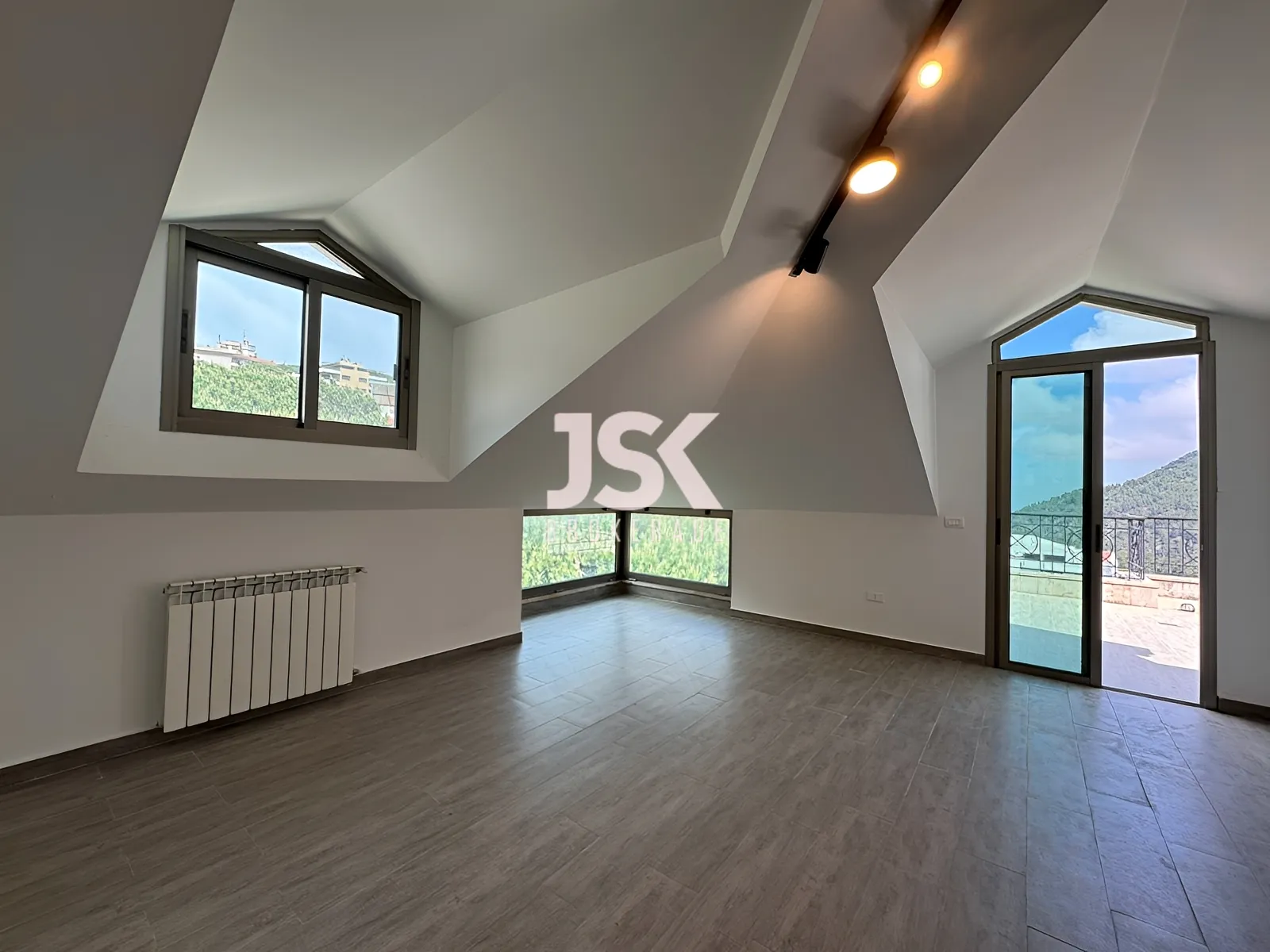 Duplex for Sale in Baabdat