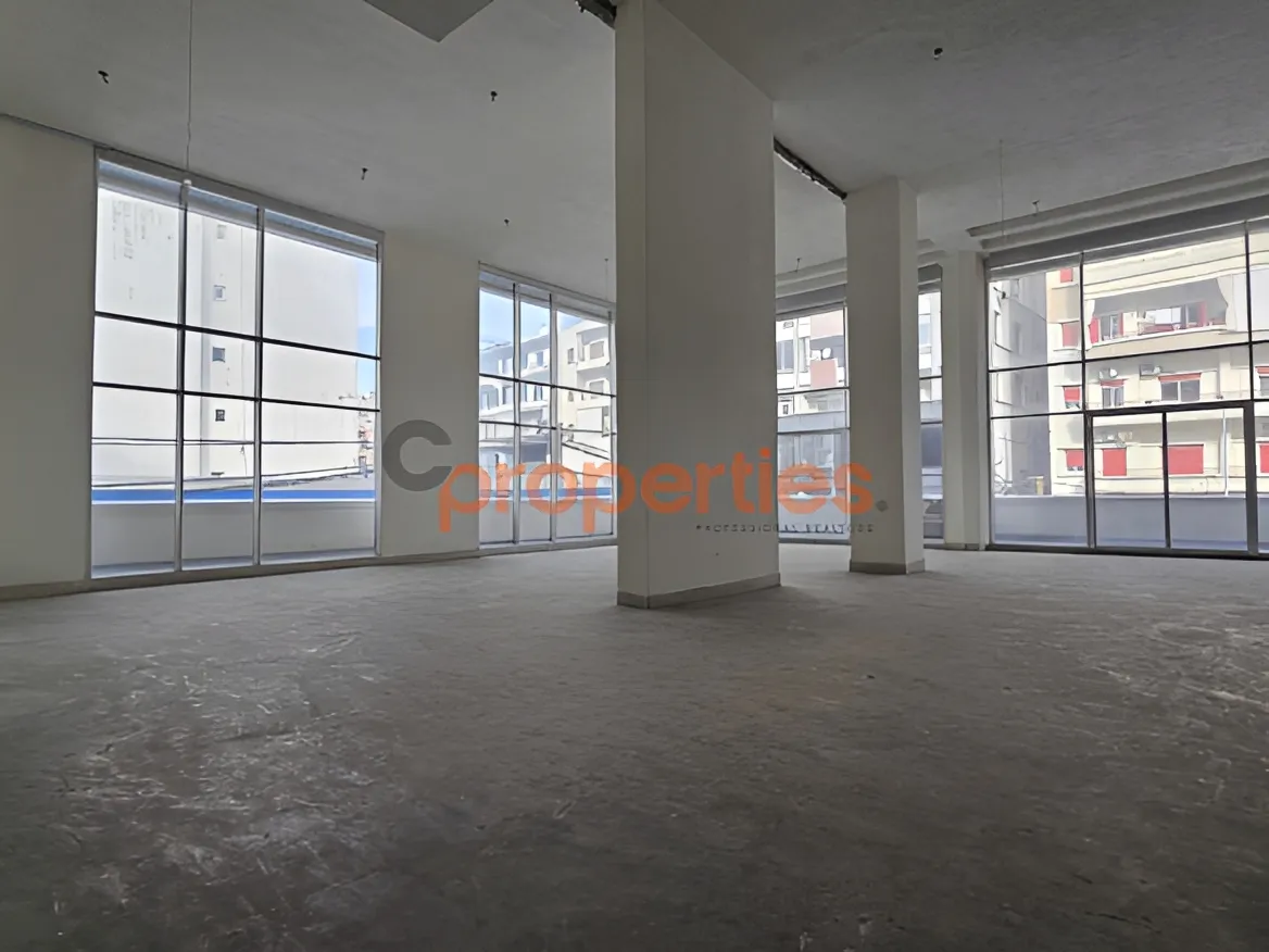 Showroom for Rent in Forn El Chebbak