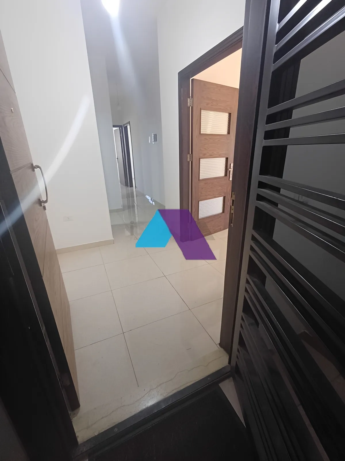 Apartment for sale in Maalaqah, Lebanon - 2 bed, 2 bath