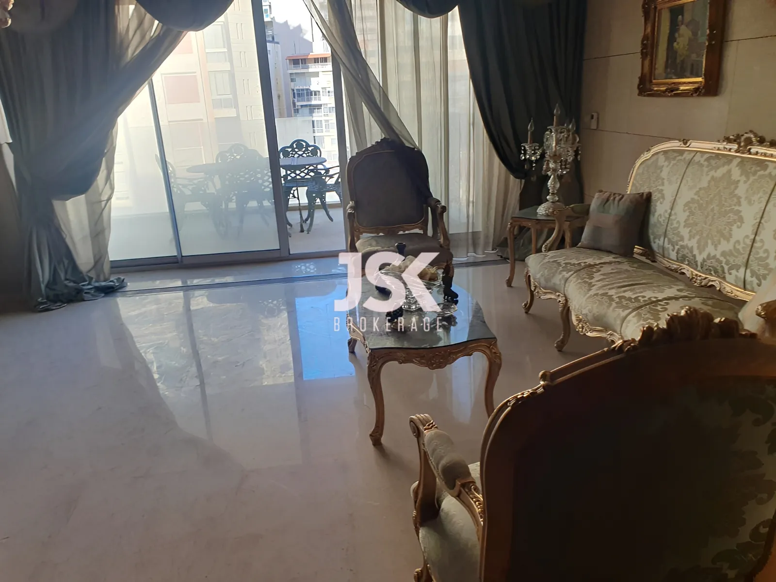 Apartment for Sale in Ain El Tineh
