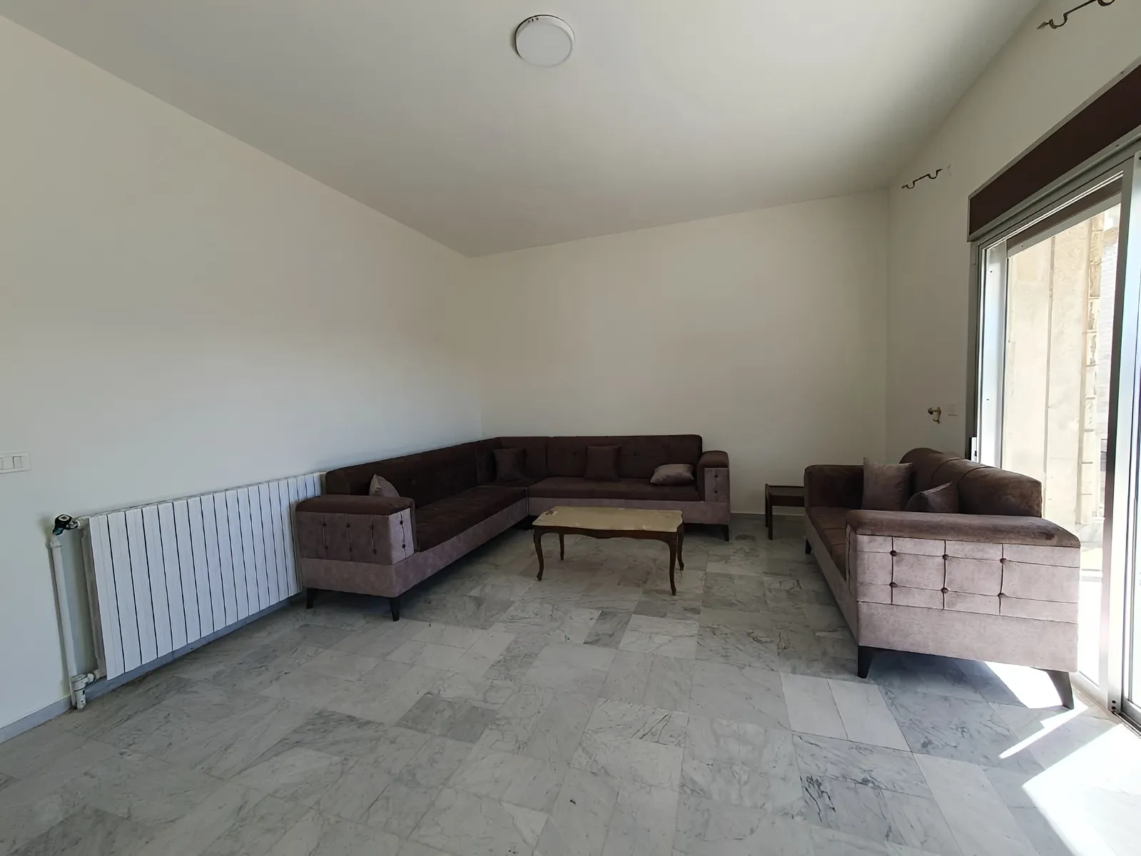 Apartment for Rent in Ajaltoun