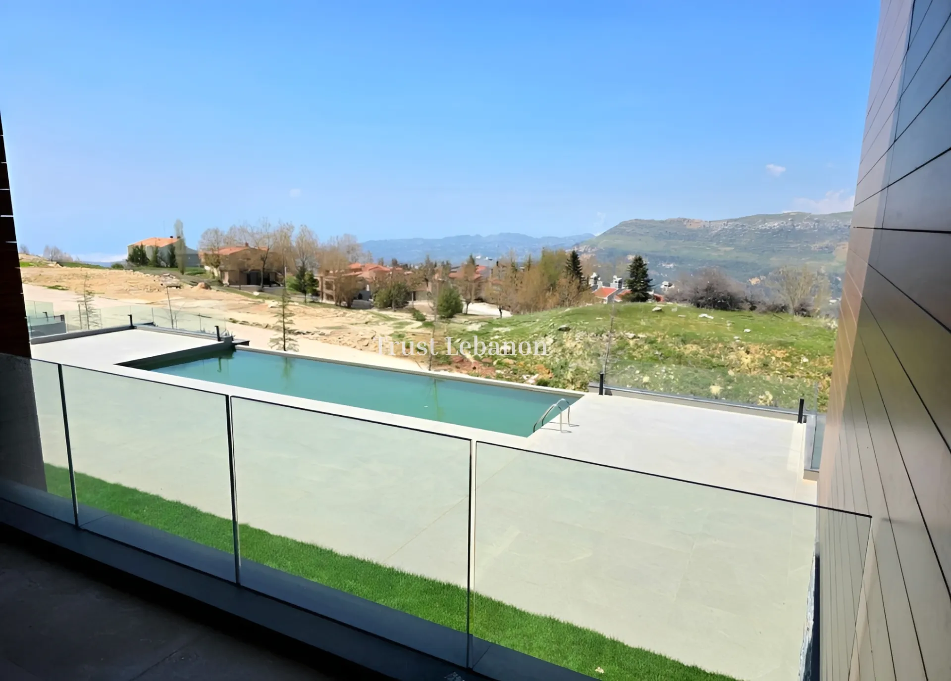 Chalet for sale in Zaarour, Lebanon, Lebanon - 2 bed, 4 bath
