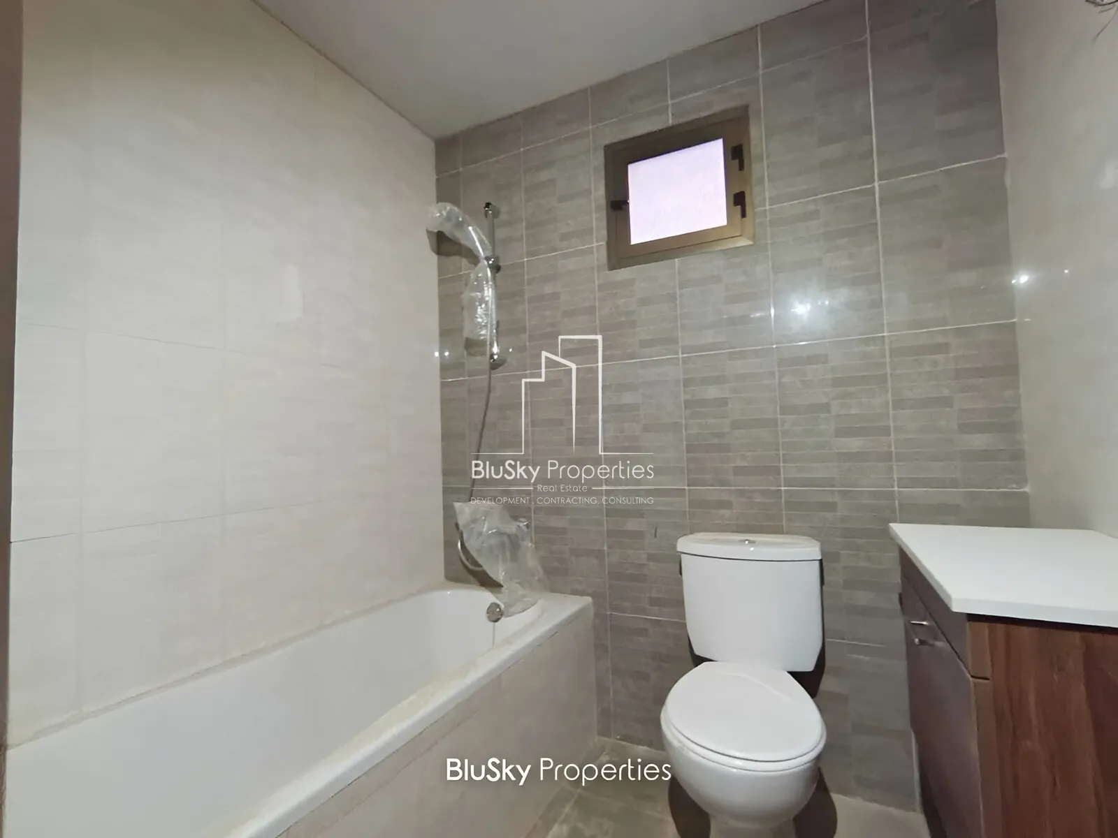 Apartment for Sale in Ghedress