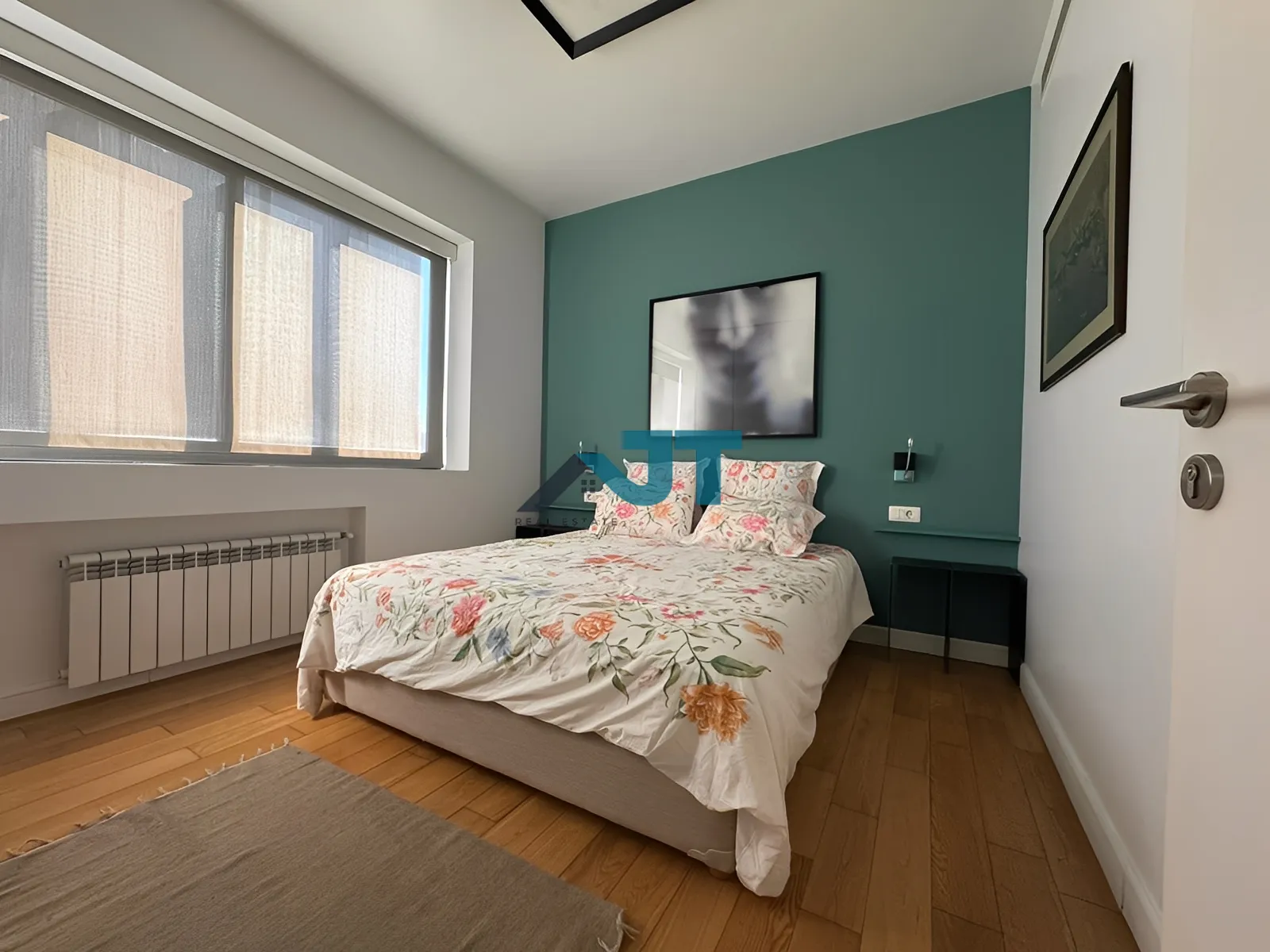 Loft For Rent in Caree d'or, achrafieh