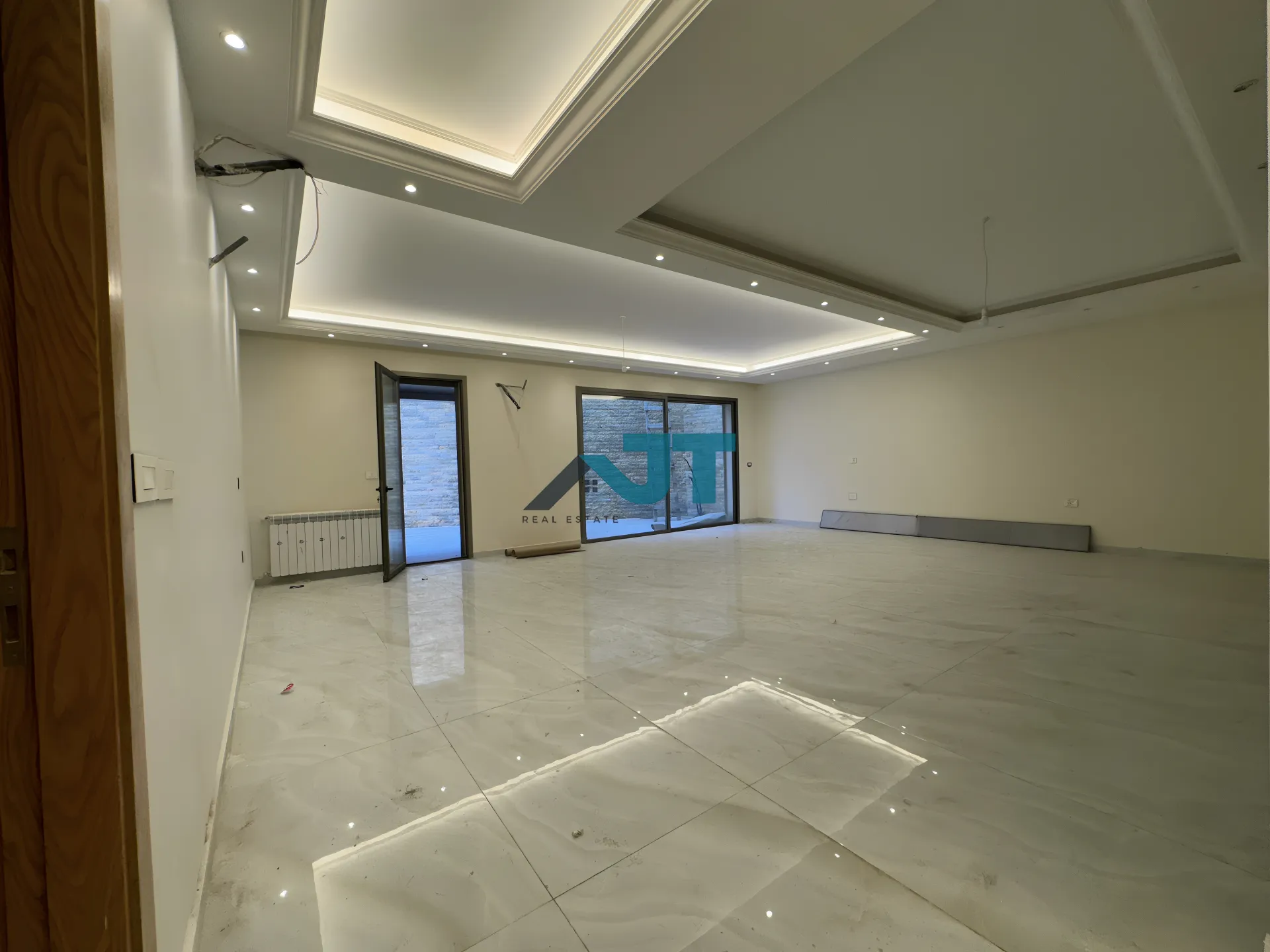 Apartment for Sale in Ain Aar