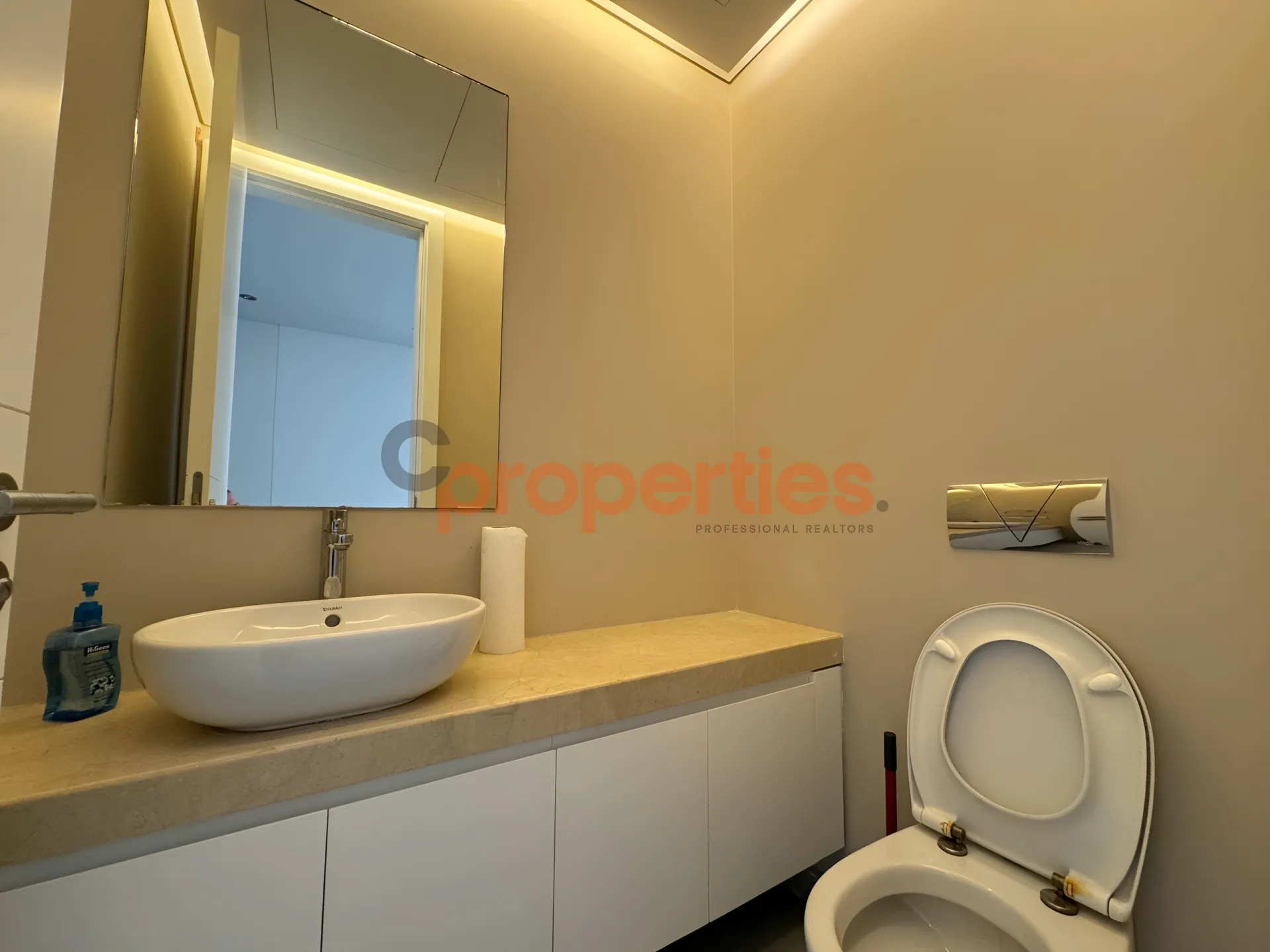 Apartment for Rent in Achrafieh