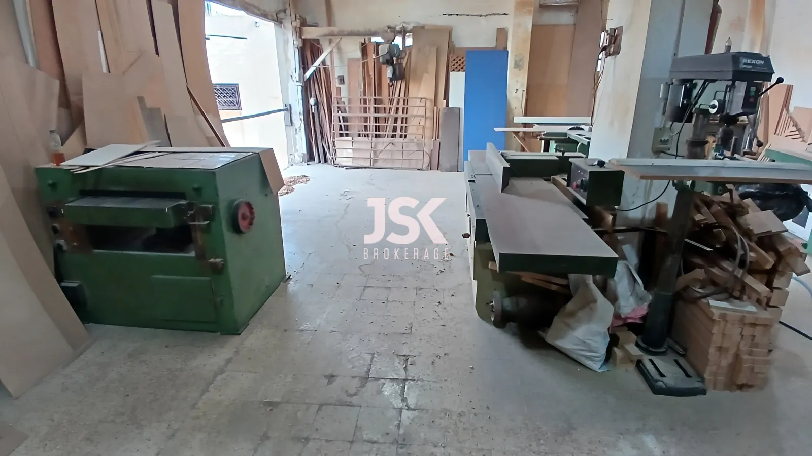 Office for Rent in Baouchriyeh
