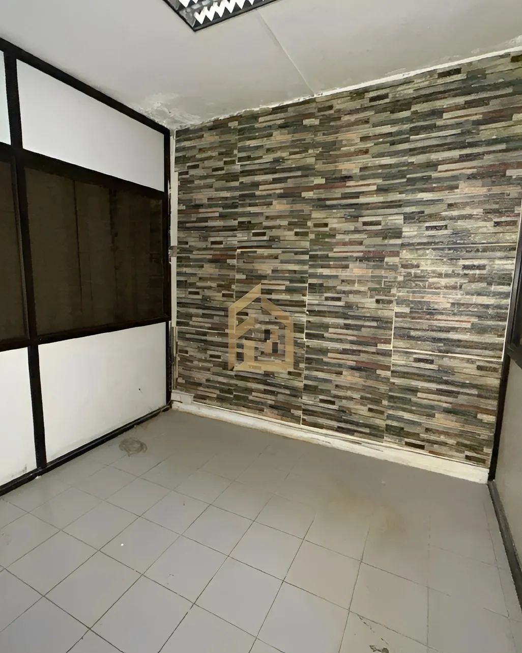 Warehouse for Sale in Bir Hasan, Lebanon