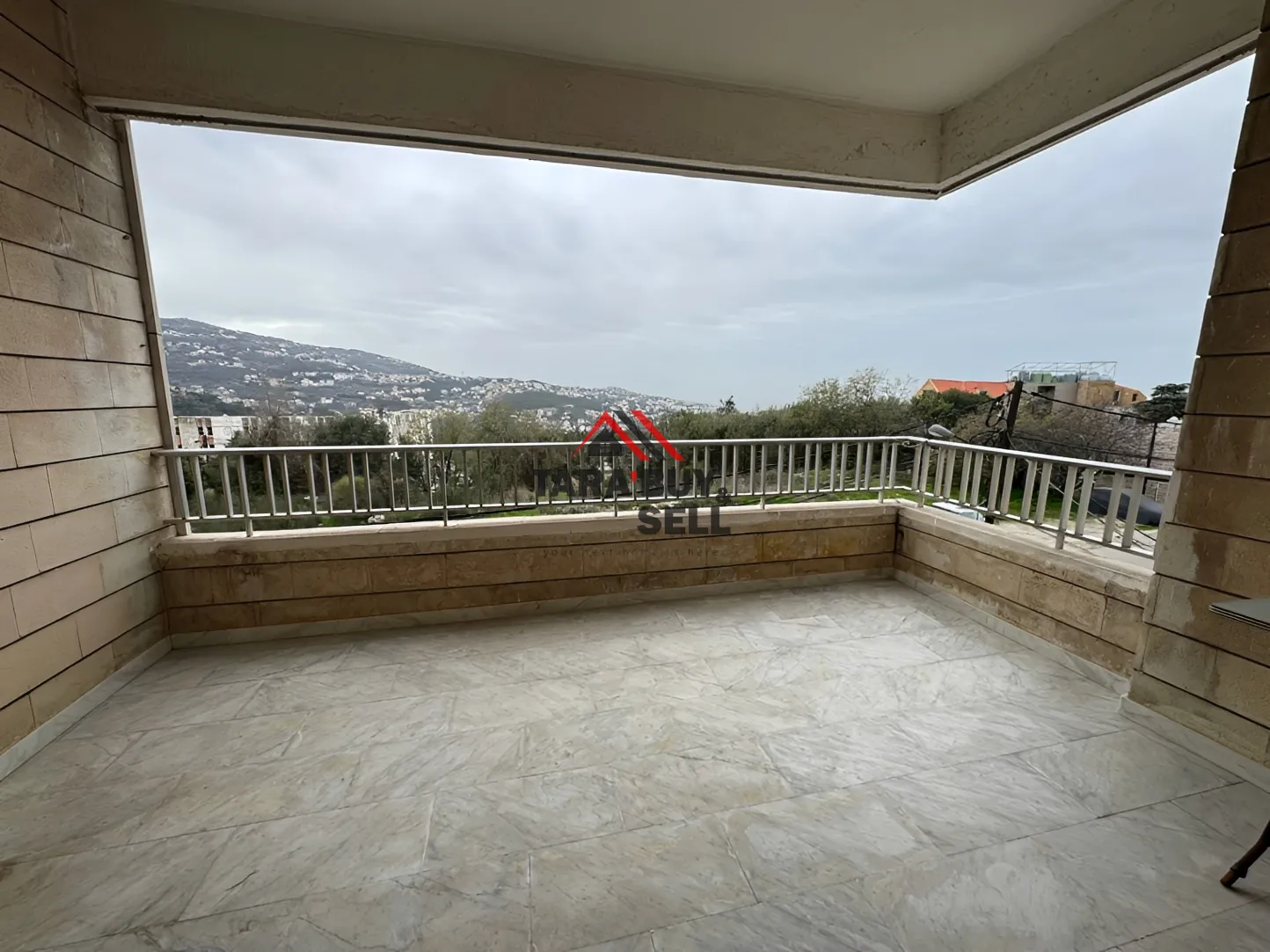 Apartment for sale in Ballouneh, Lebanon