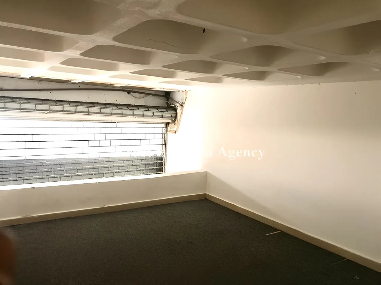 Shop for rent in Keserwan, Ajaltoun