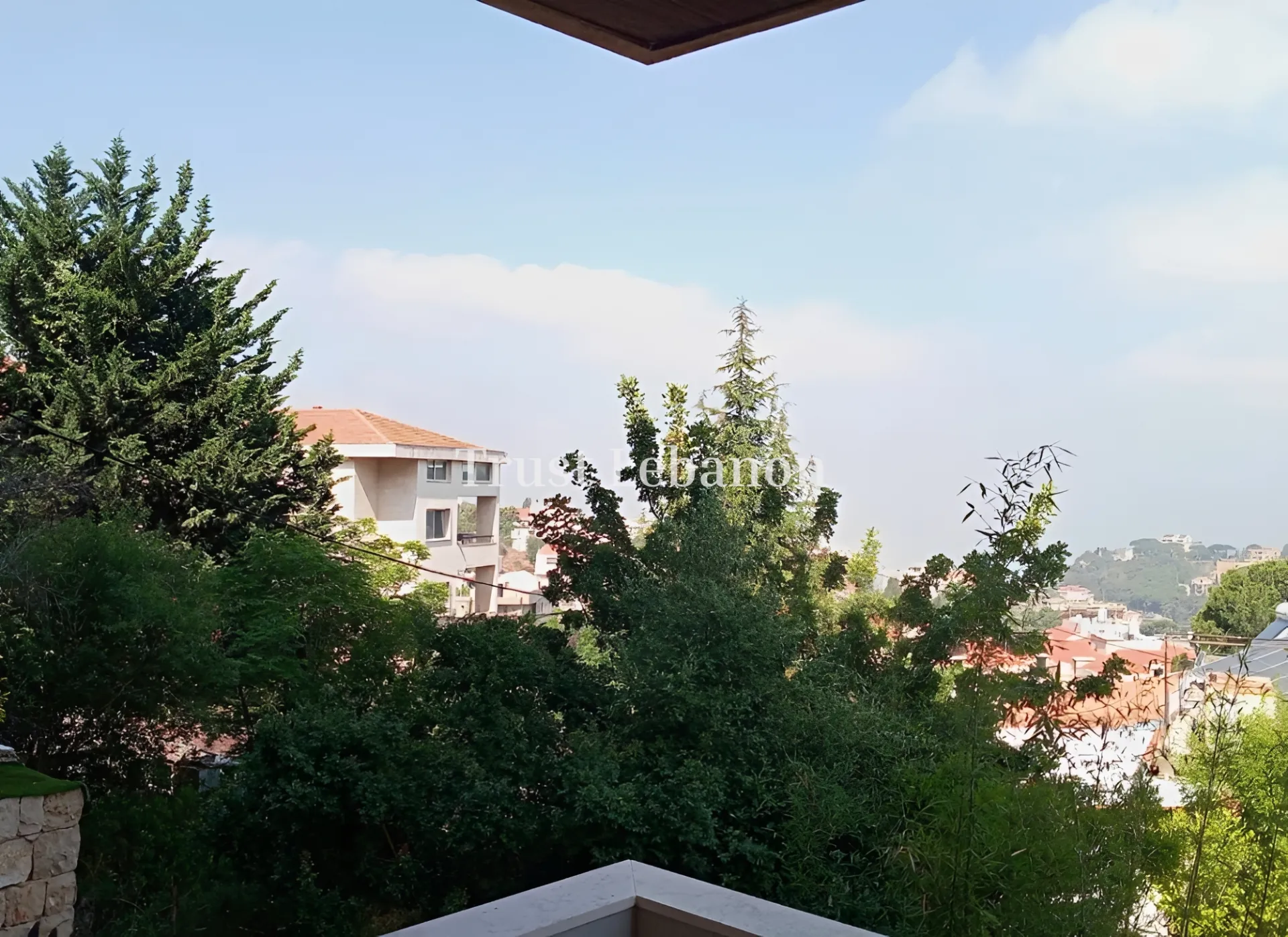 Apartment for sale in Jouret El Ballout, Lebanon - 3 bed, 3 bath