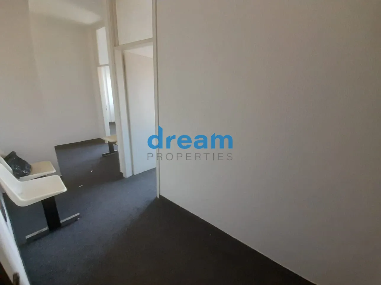 Office for rent in Baouchriyeh, Lebanon