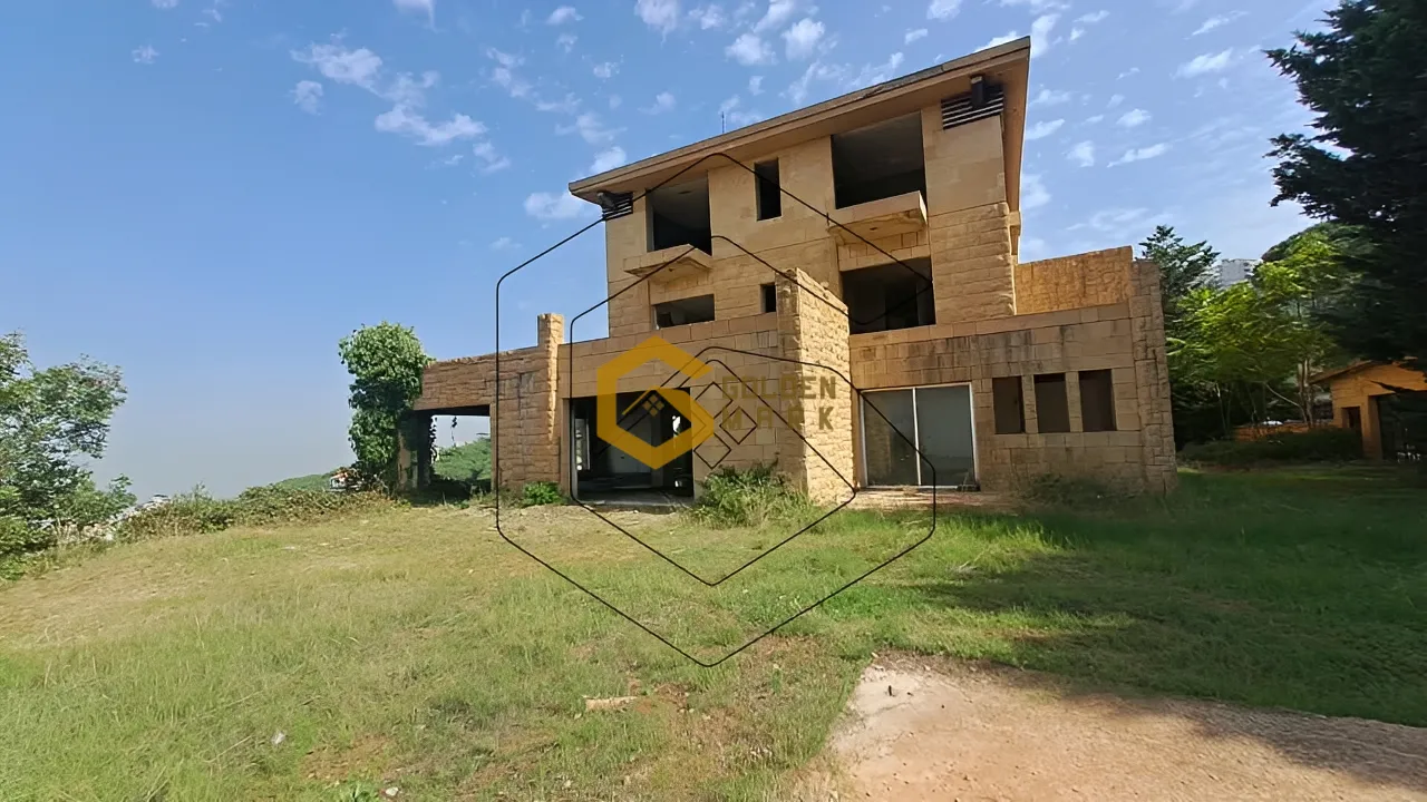 Villa for Sale in Ain Saadeh