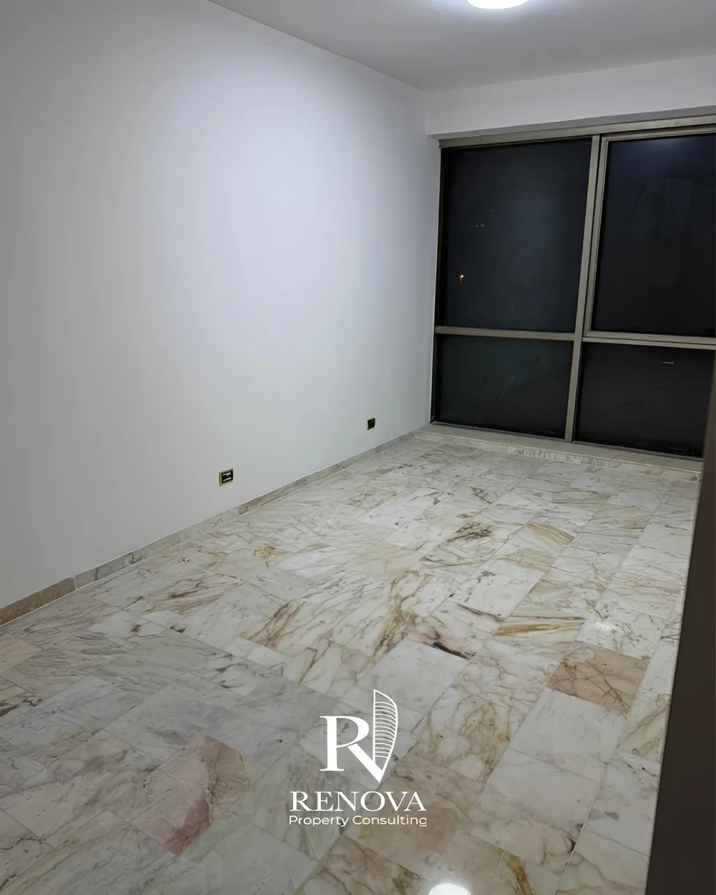 Office for sale in Mathaf