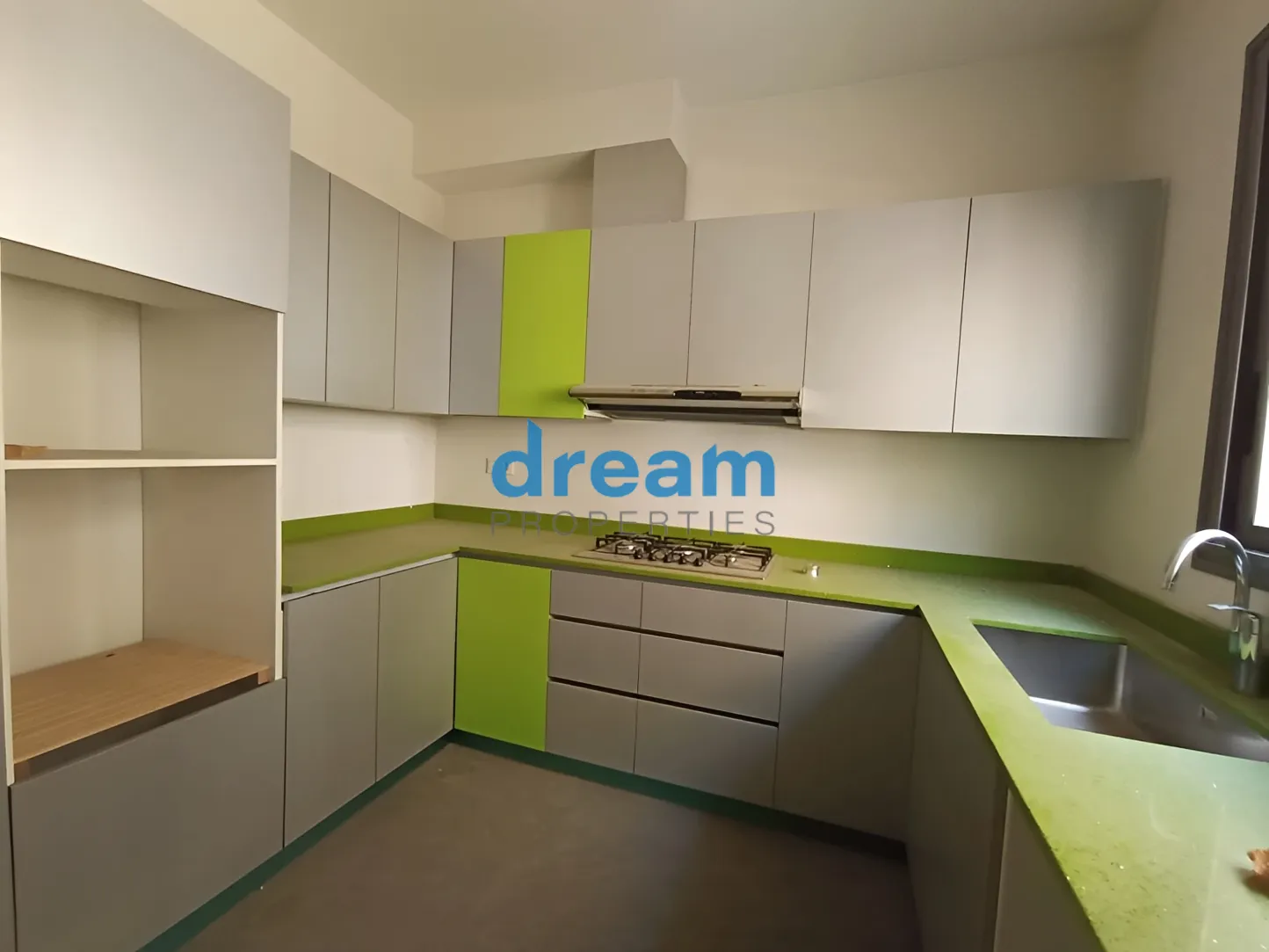 Apartment for rent in Achrafieh, Beirut, Lebanon - 2 bed, 4 bath