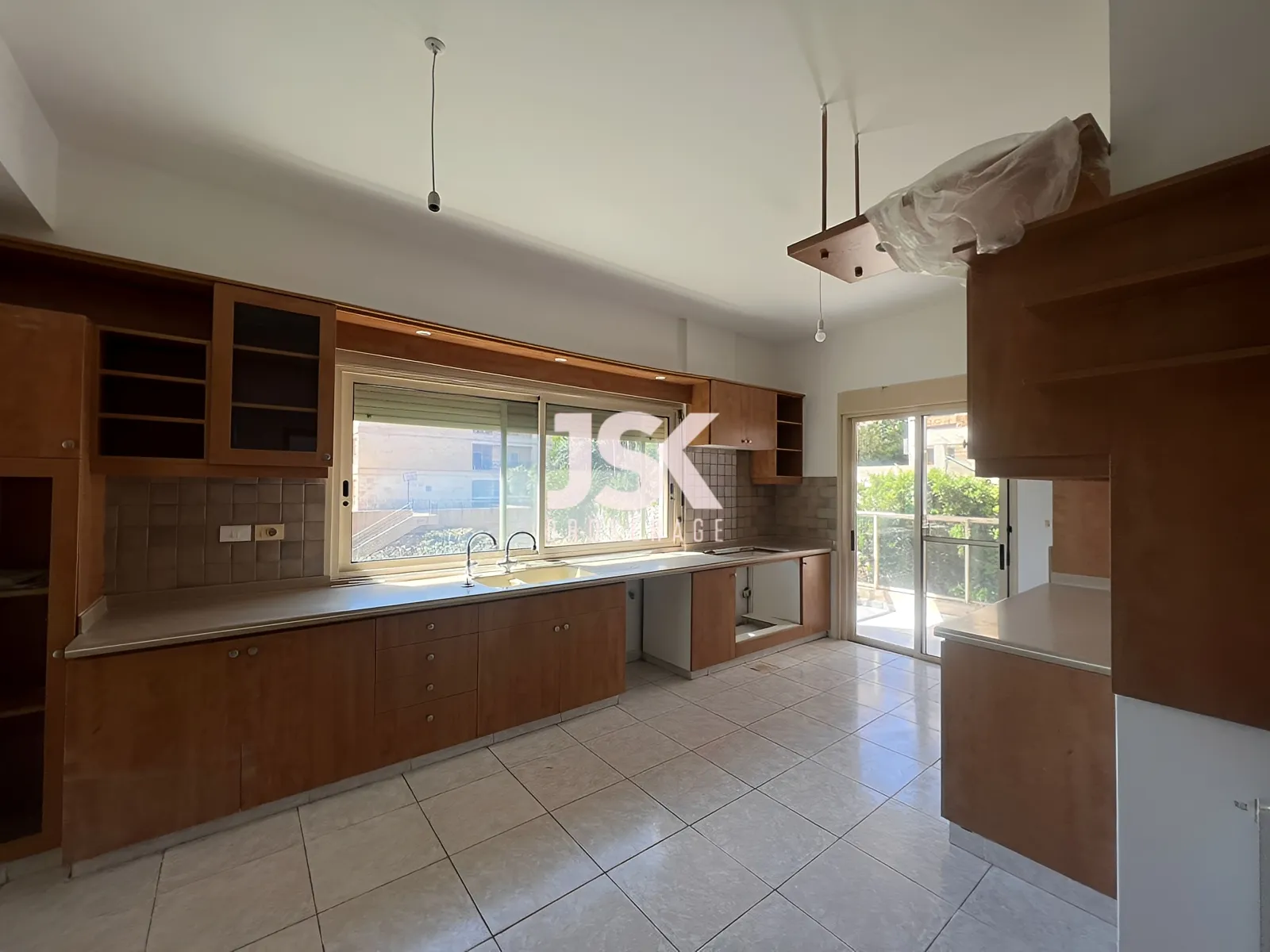 Apartment for Rent in Adma w Dafnah