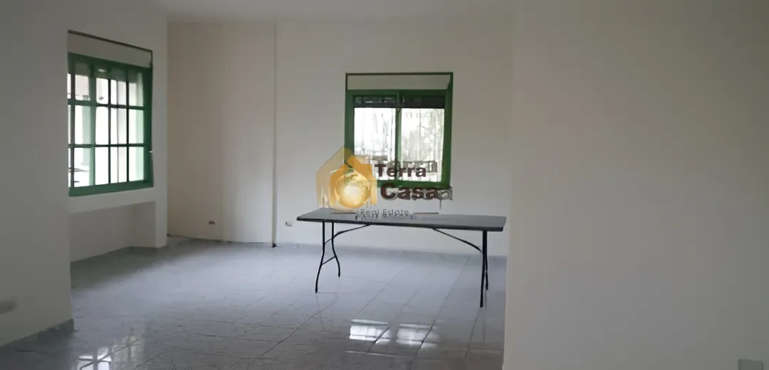 Office for Rent in Haouch el Omara