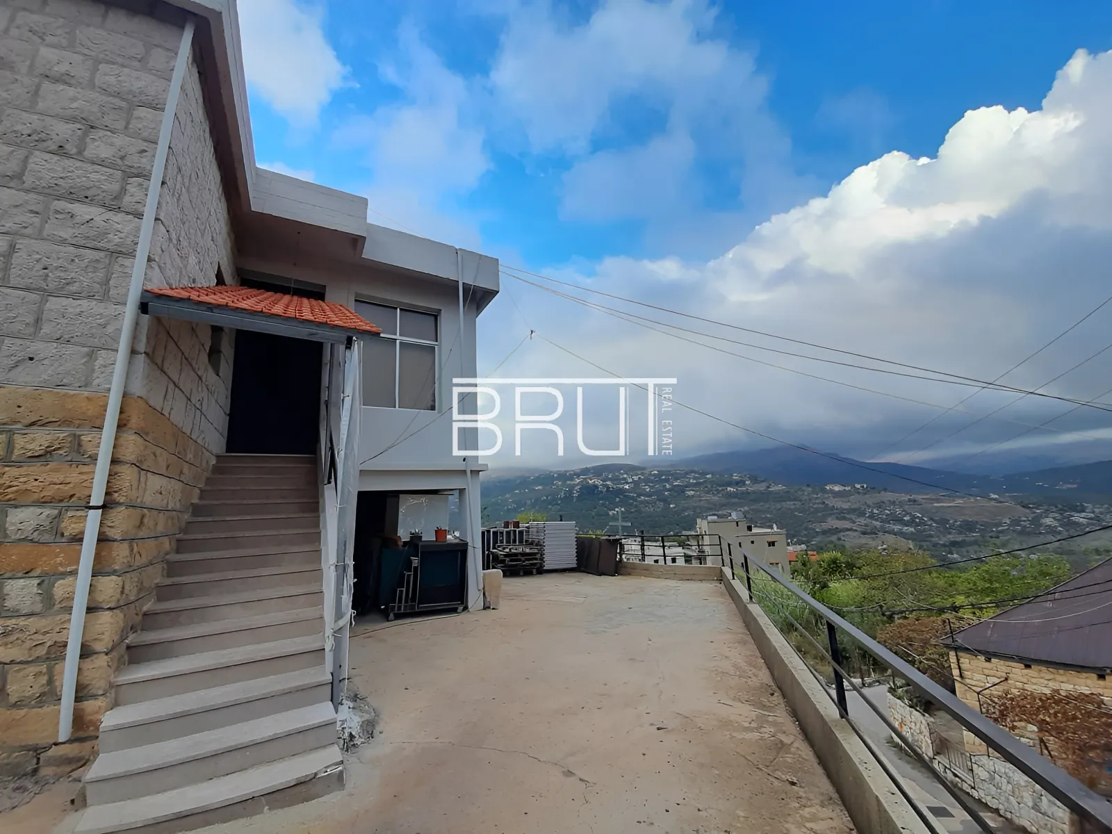 Land for Sale in Kfardebian