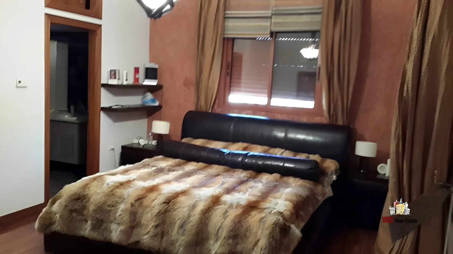 Villa for Sale in Rayfoun