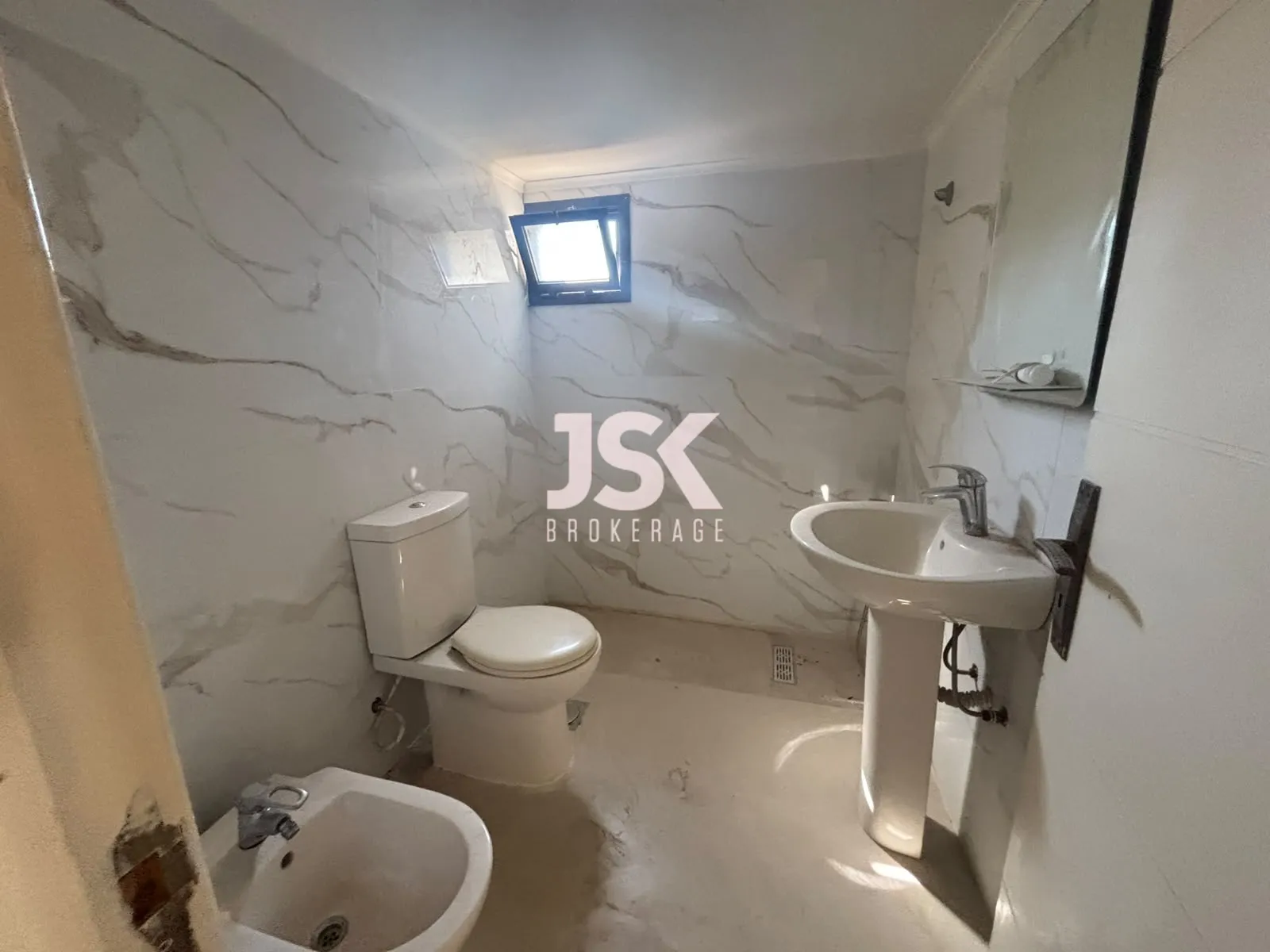 Apartment for Sale in Dekwaneh