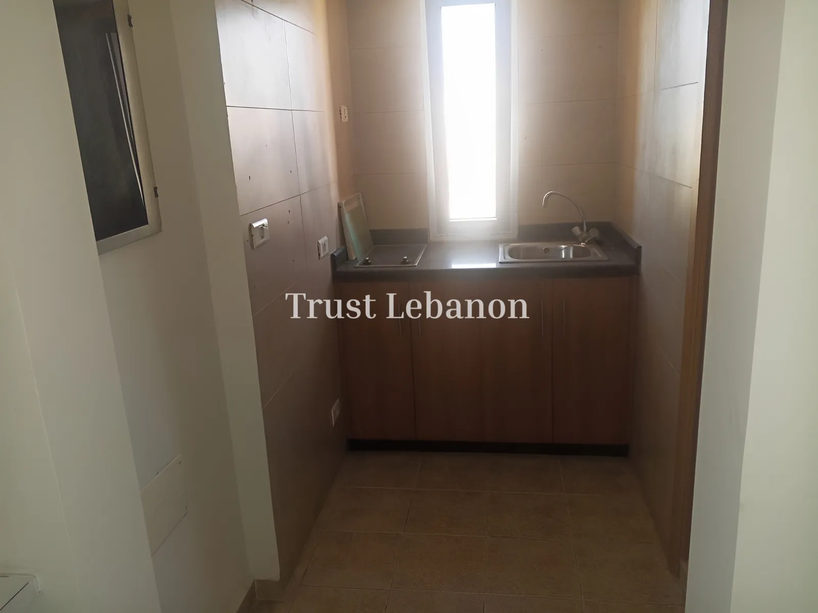 Office for rent in Hazmieh