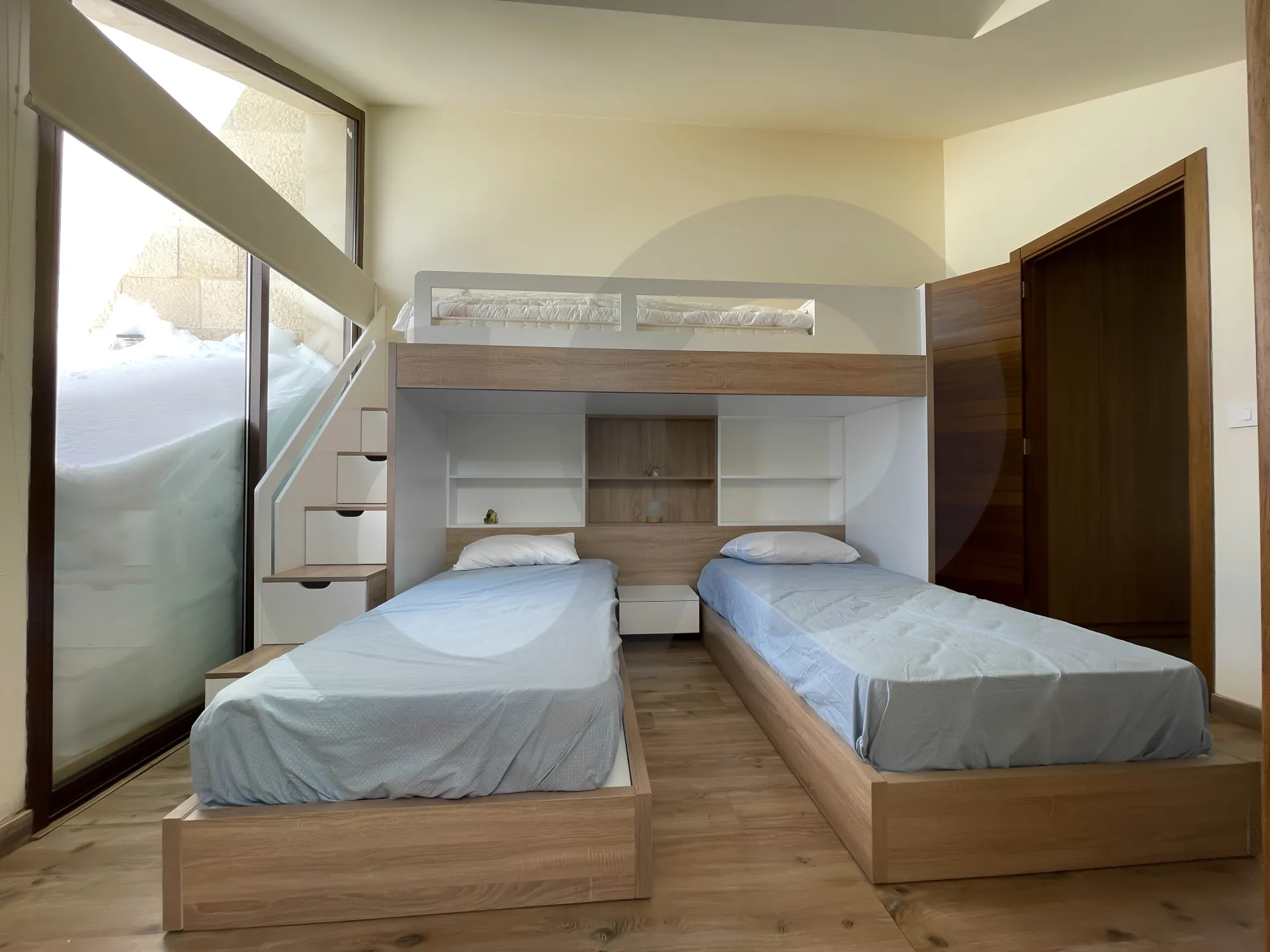 Chalet for Sale in Kfardebian