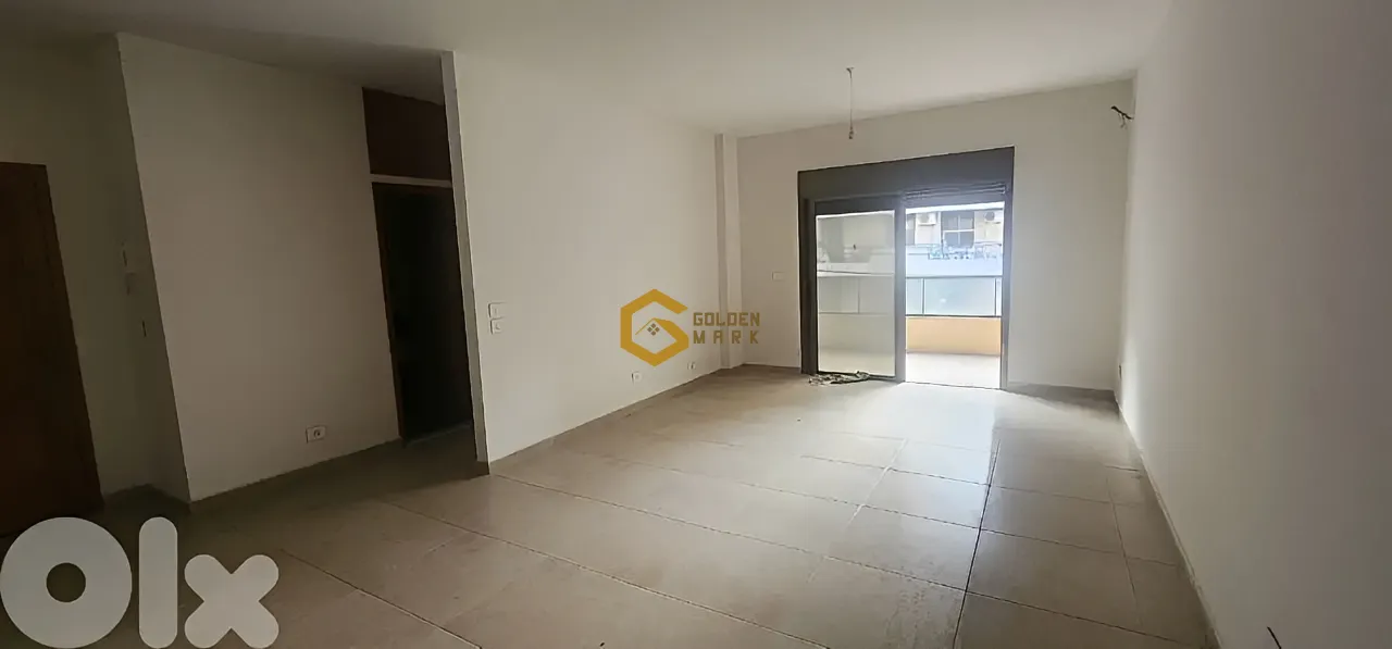 Apartment for Sale in Rue 4 - 3 bed, 3 bath