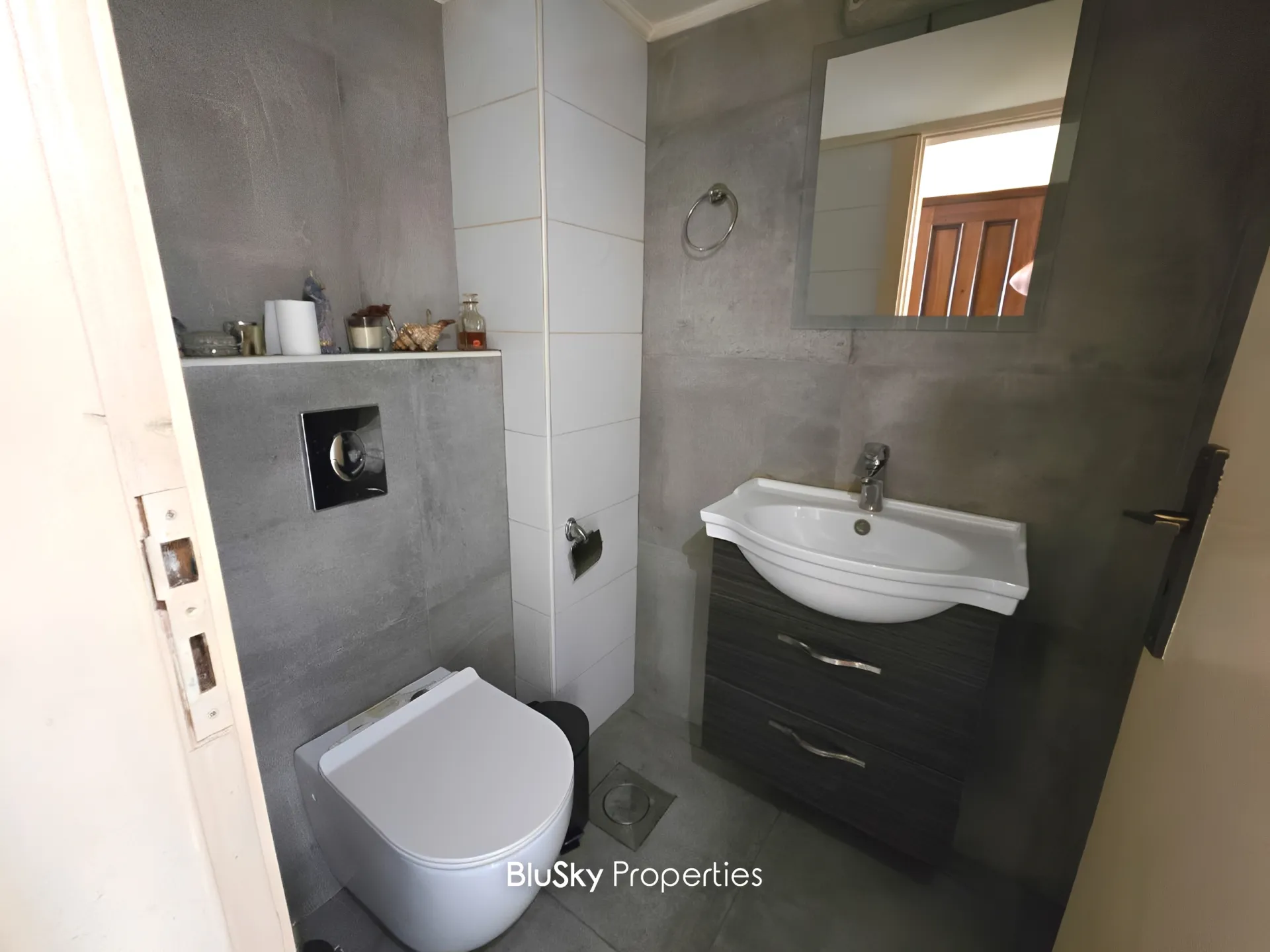 Apartment for rent in Mansourieh, lebanon