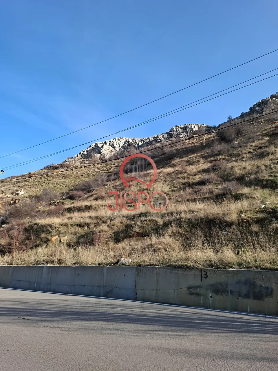 Land for Sale in Kfardebian