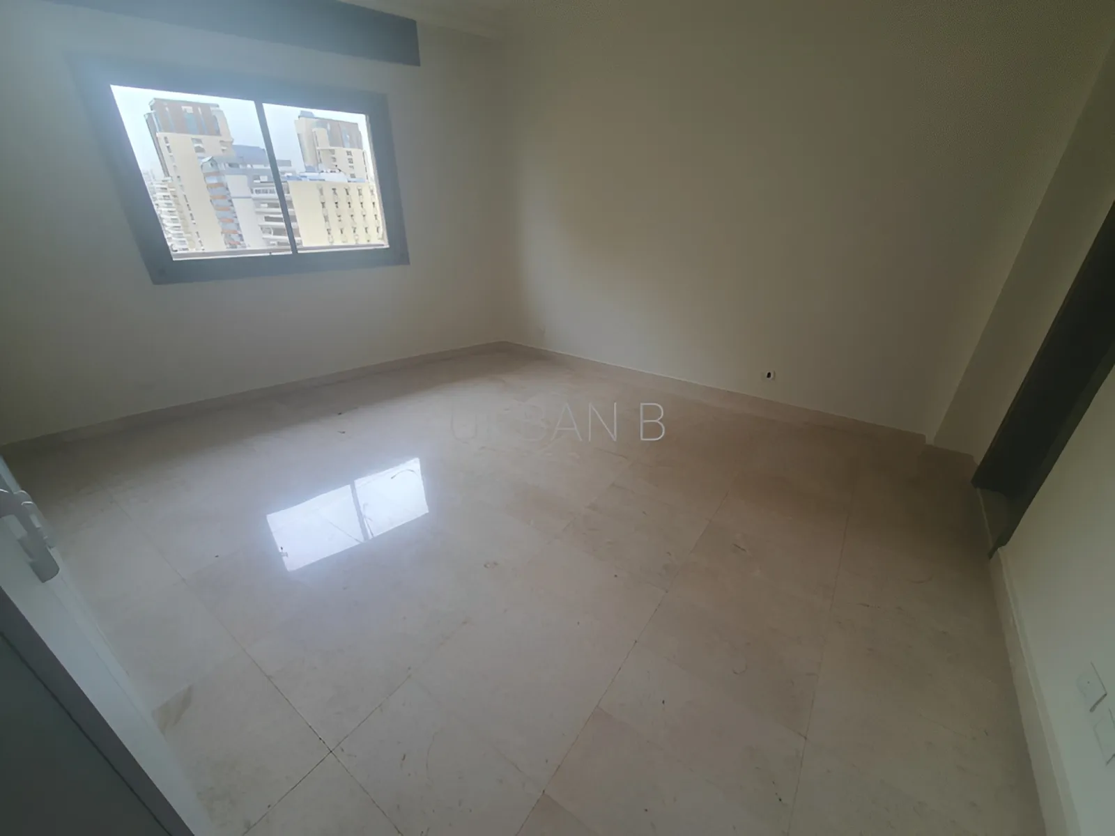 Apartment in Ramleh al bayda, beirut, lebanon - 3 bed, 4.0 bath