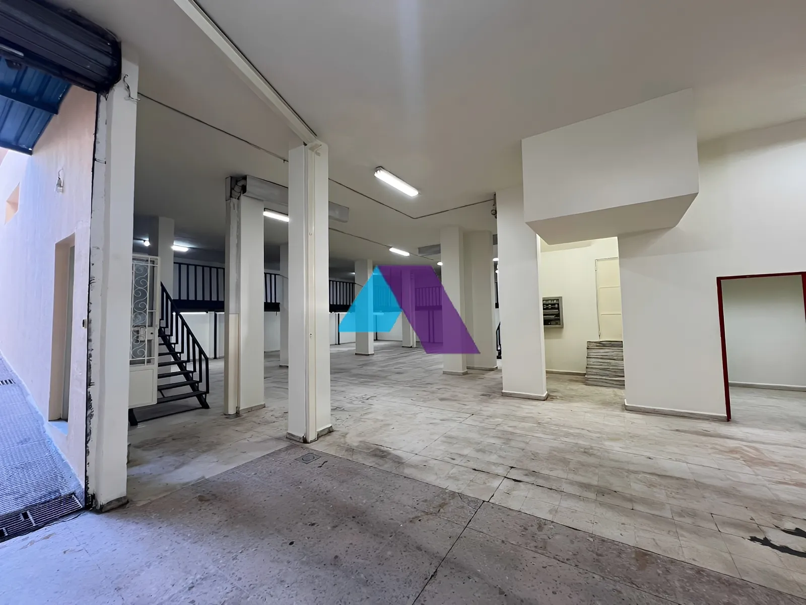 Warehouse for Sale in Mansourieh