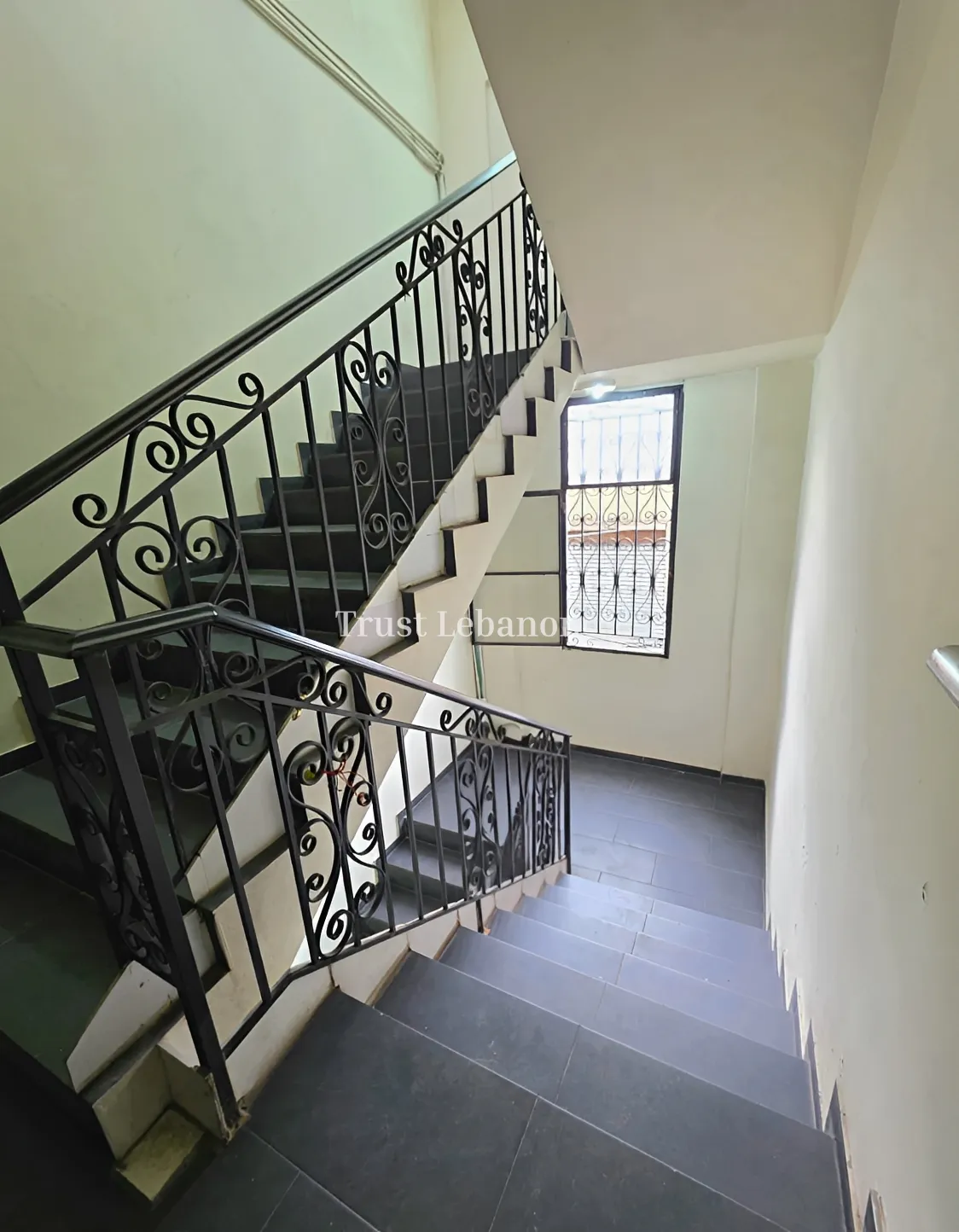 Industrial Unit for sale in Daoura, Lebanon