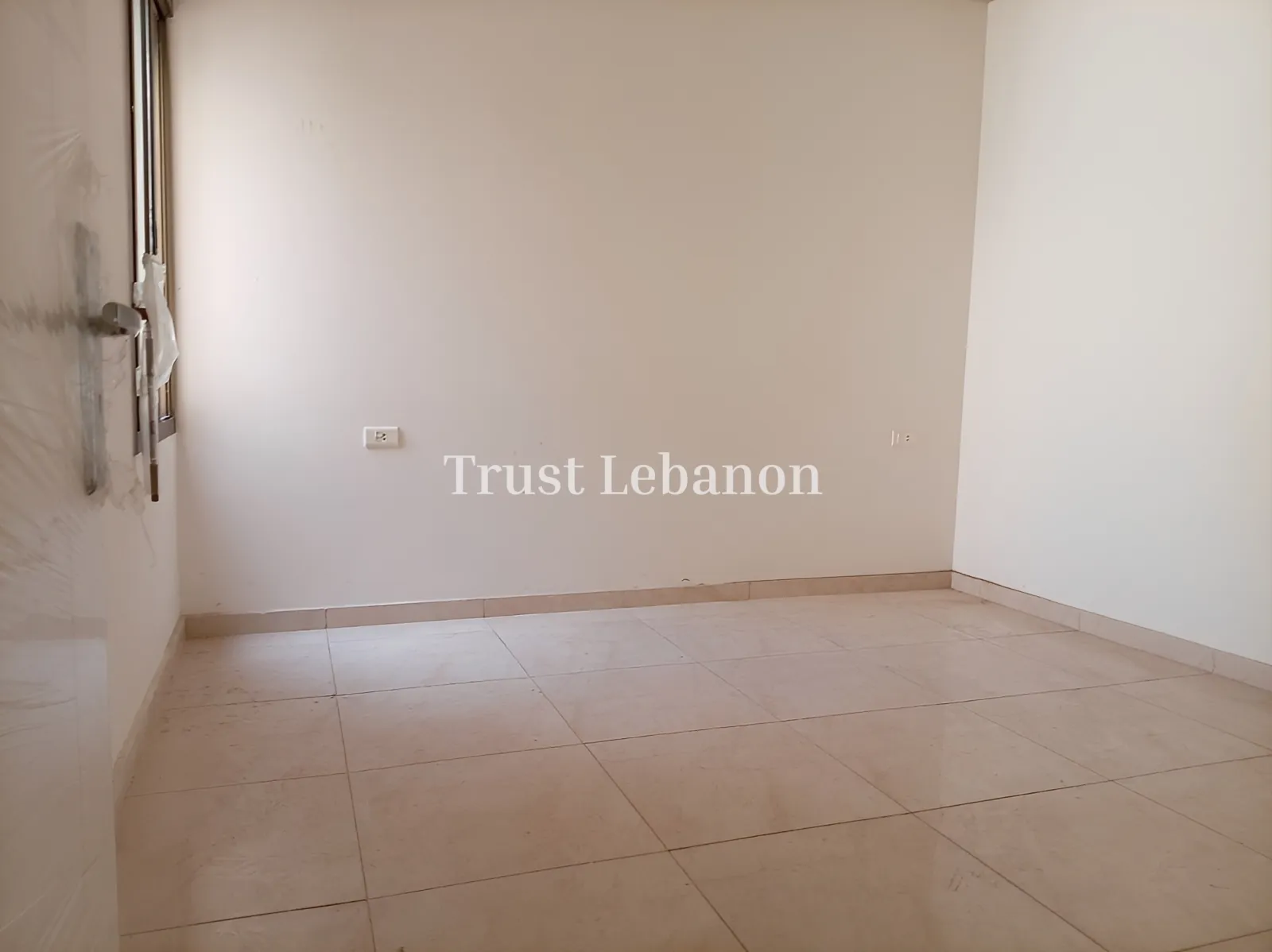 Apartment for sale in Qornet El Hamra, Lebanon
