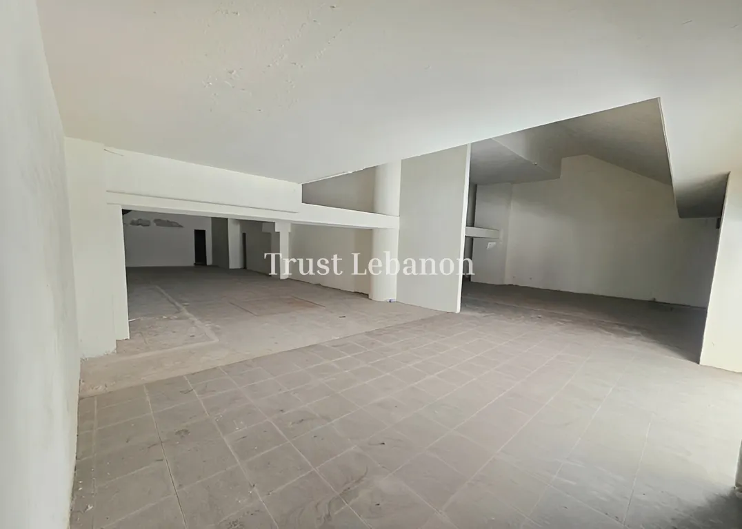 Showroom for rent in Gemmayzeh, Beirut, Lebanon