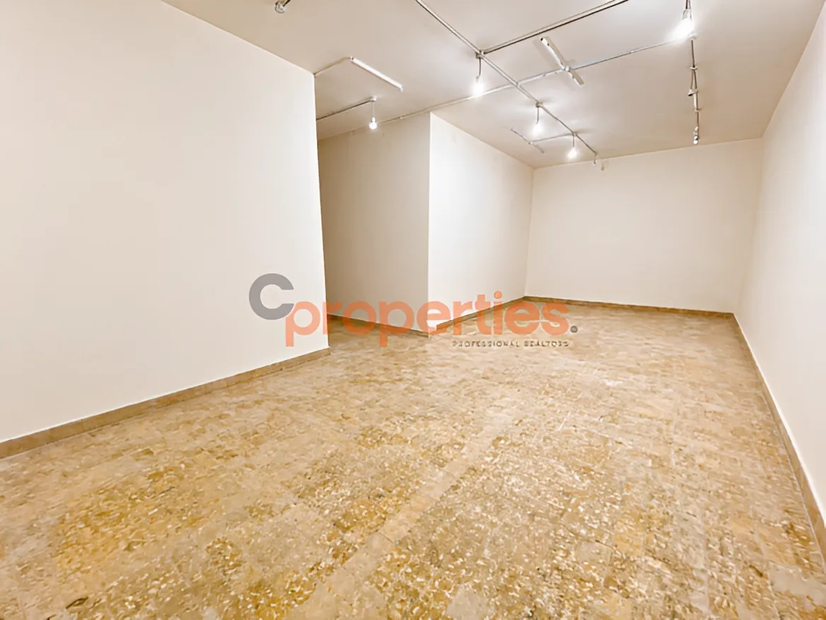 Showroom for Rent in Jal El Dib