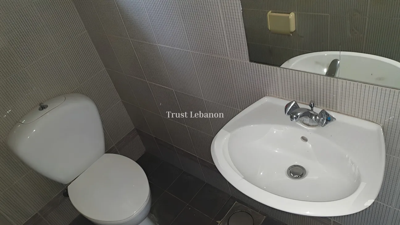 Office for rent in Sin El Fil, Lebanon