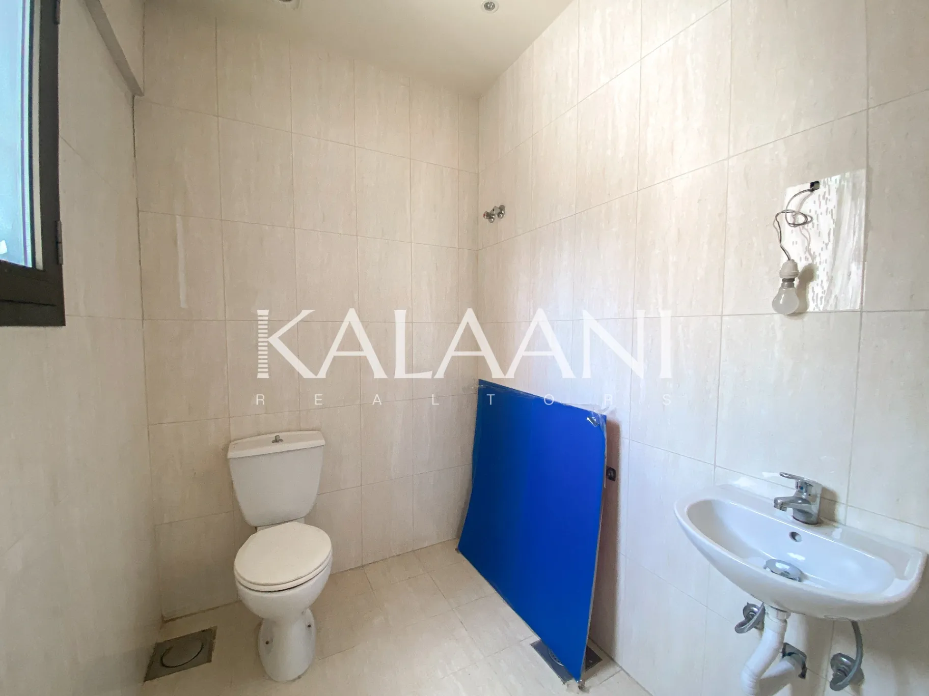 Office for sale in Haret Sakher, Lebanon