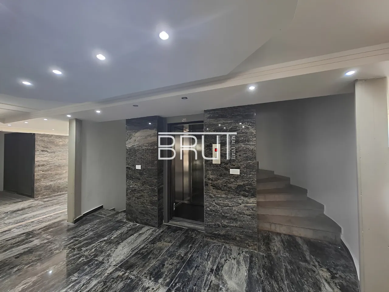 Office For Rent in Jounieh