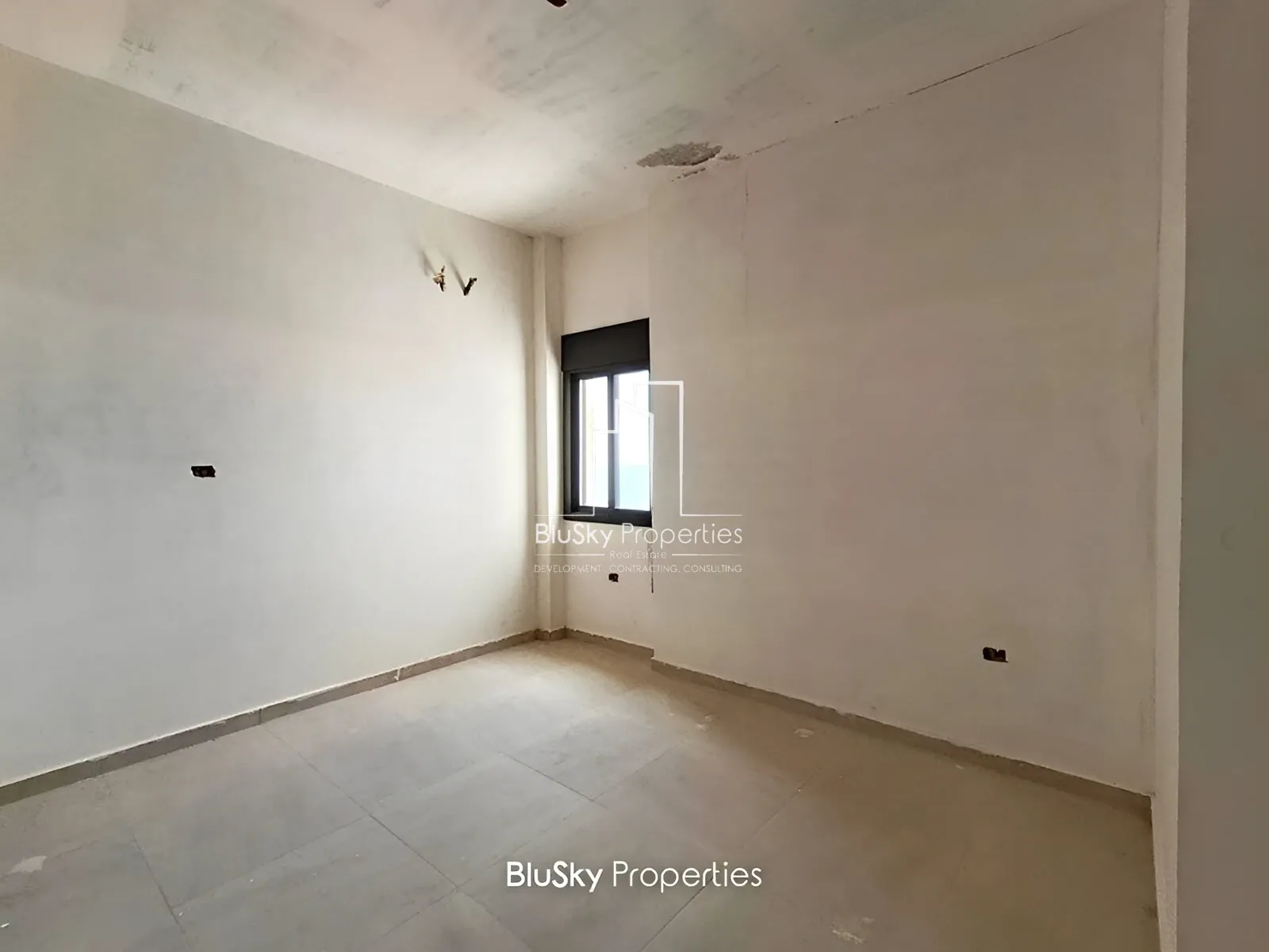 Apartment for Sale in Bouar - 2 bed, 2 bath