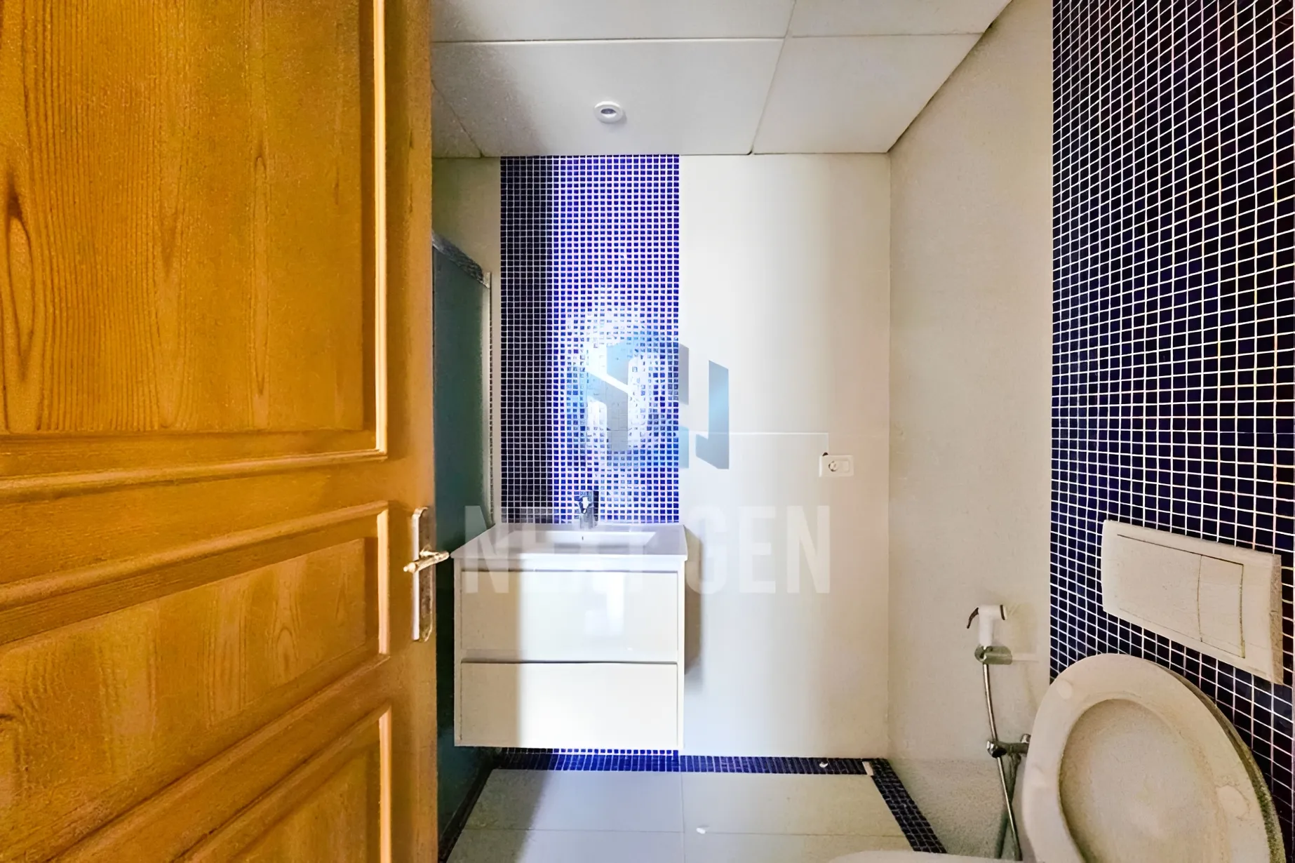 Apartment for rent in Ain Al Mraiseh, Beirut, Lebanon