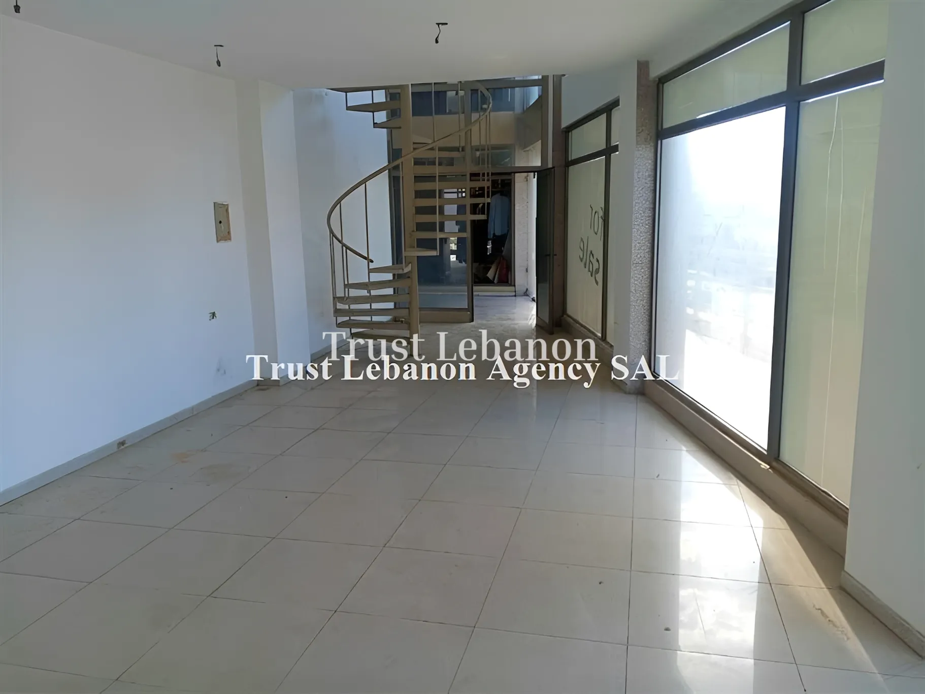 Showroom for rent in Hazmieh, Lebanon
