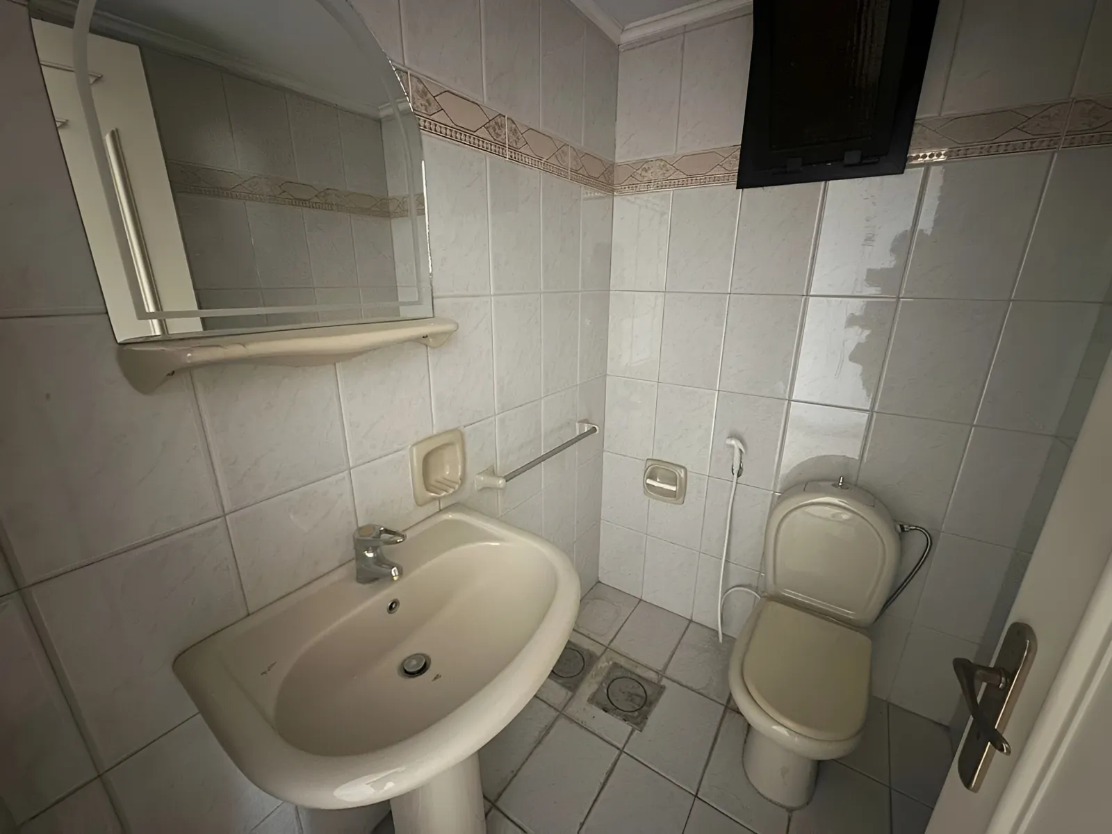 Apartment for Sale in Mtaileb