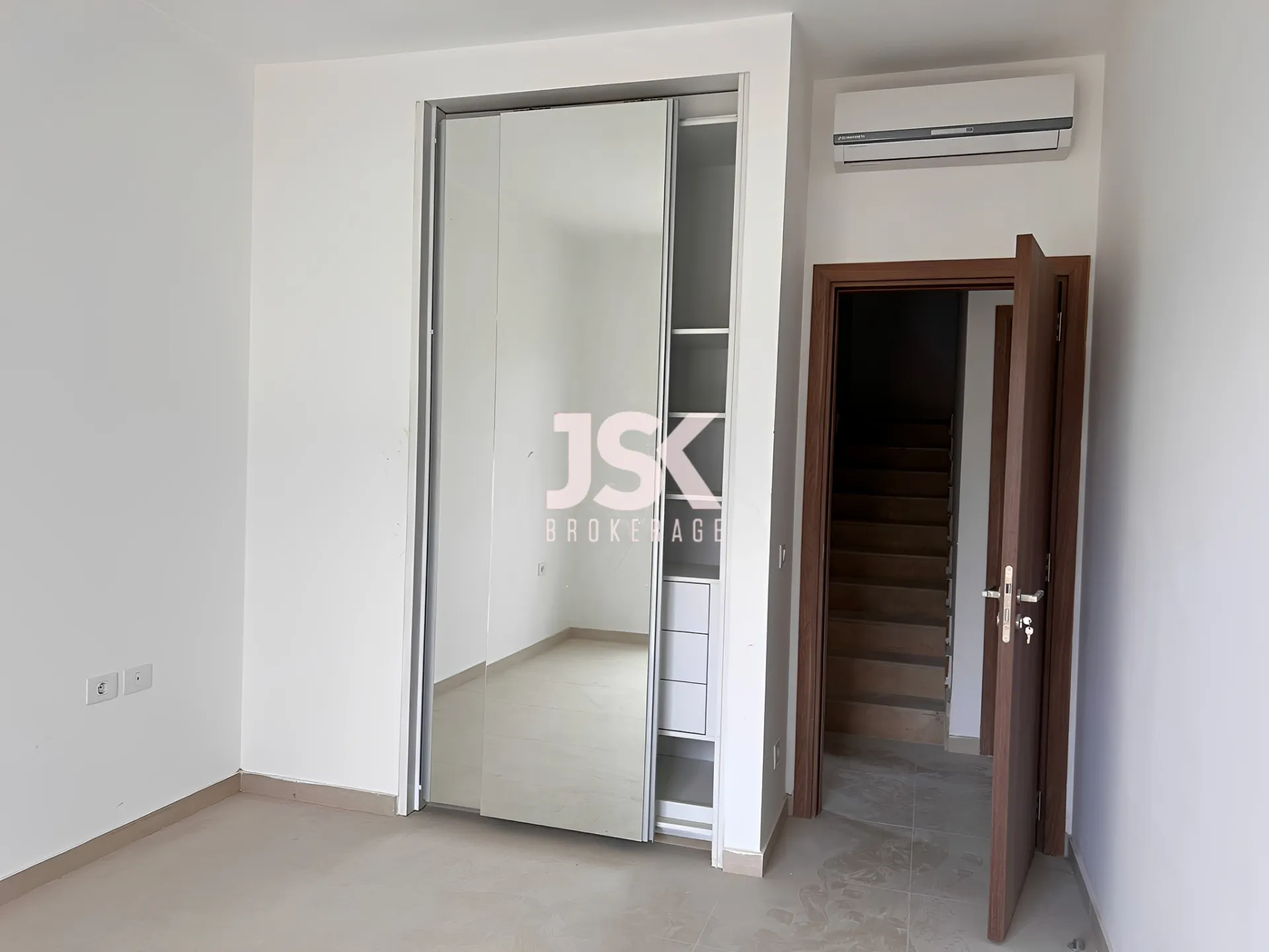 Apartment for sale in Beit Misk